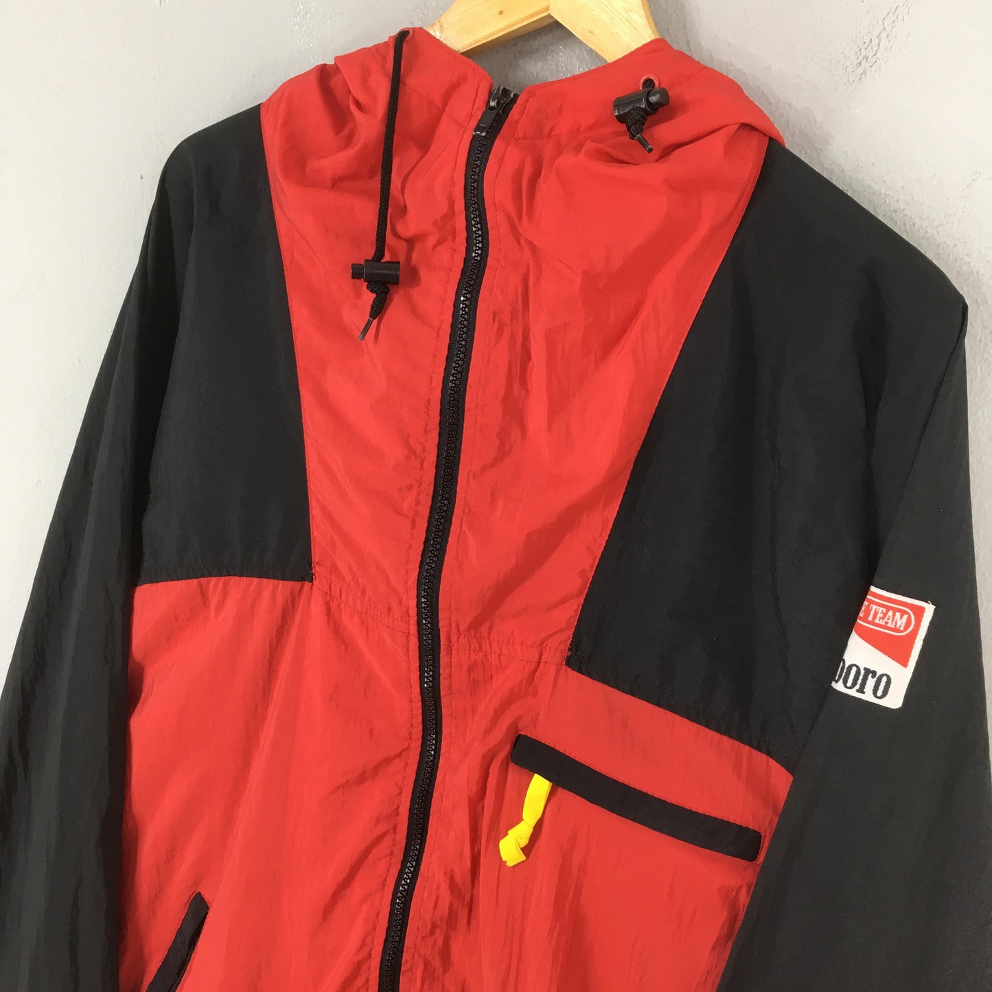 Marlboro Adventure Team Zipper Jacket Large