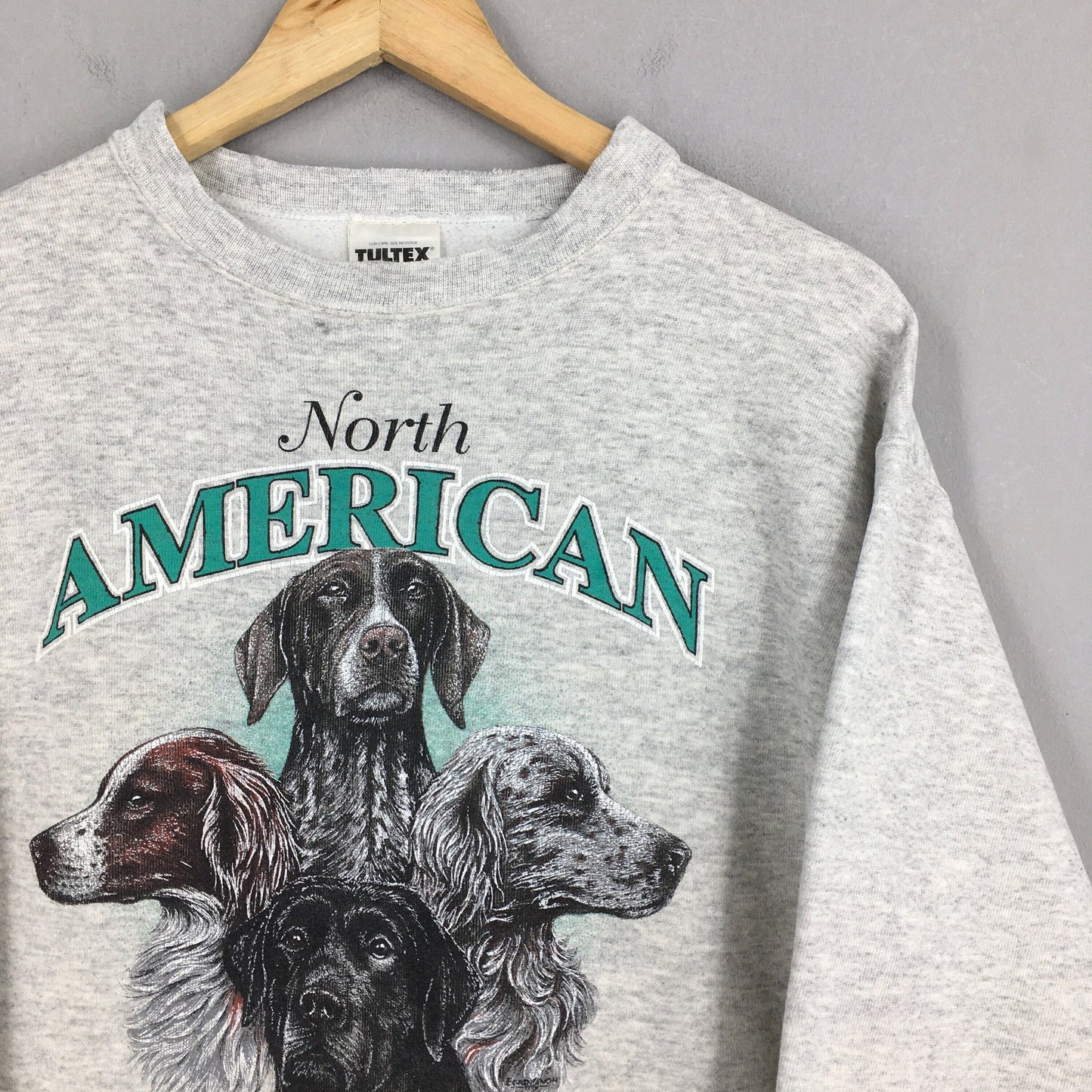 North American Outfitters Dogs Gray Sweatshirt Medium