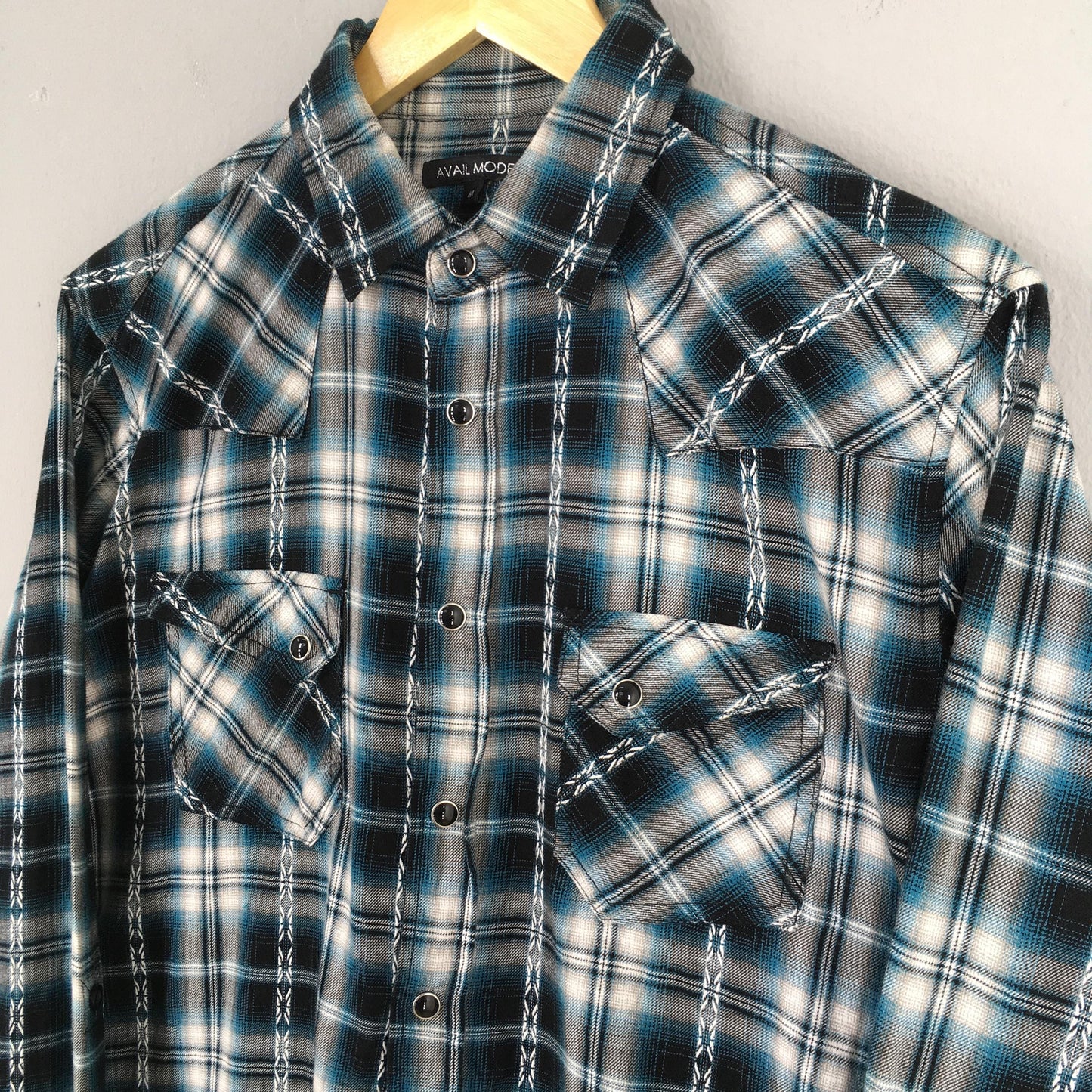 Avail Mode Plaid Shadow Checkered Shirt Medium