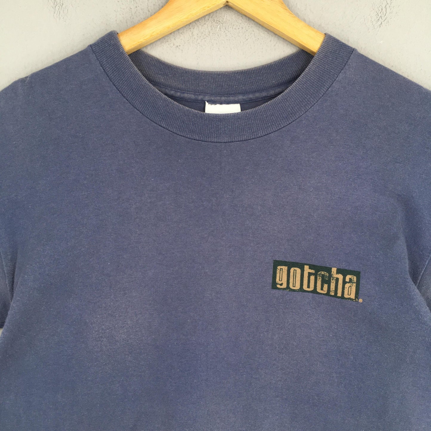 Gotcha Hawaii Surf Blue T shirt Medium