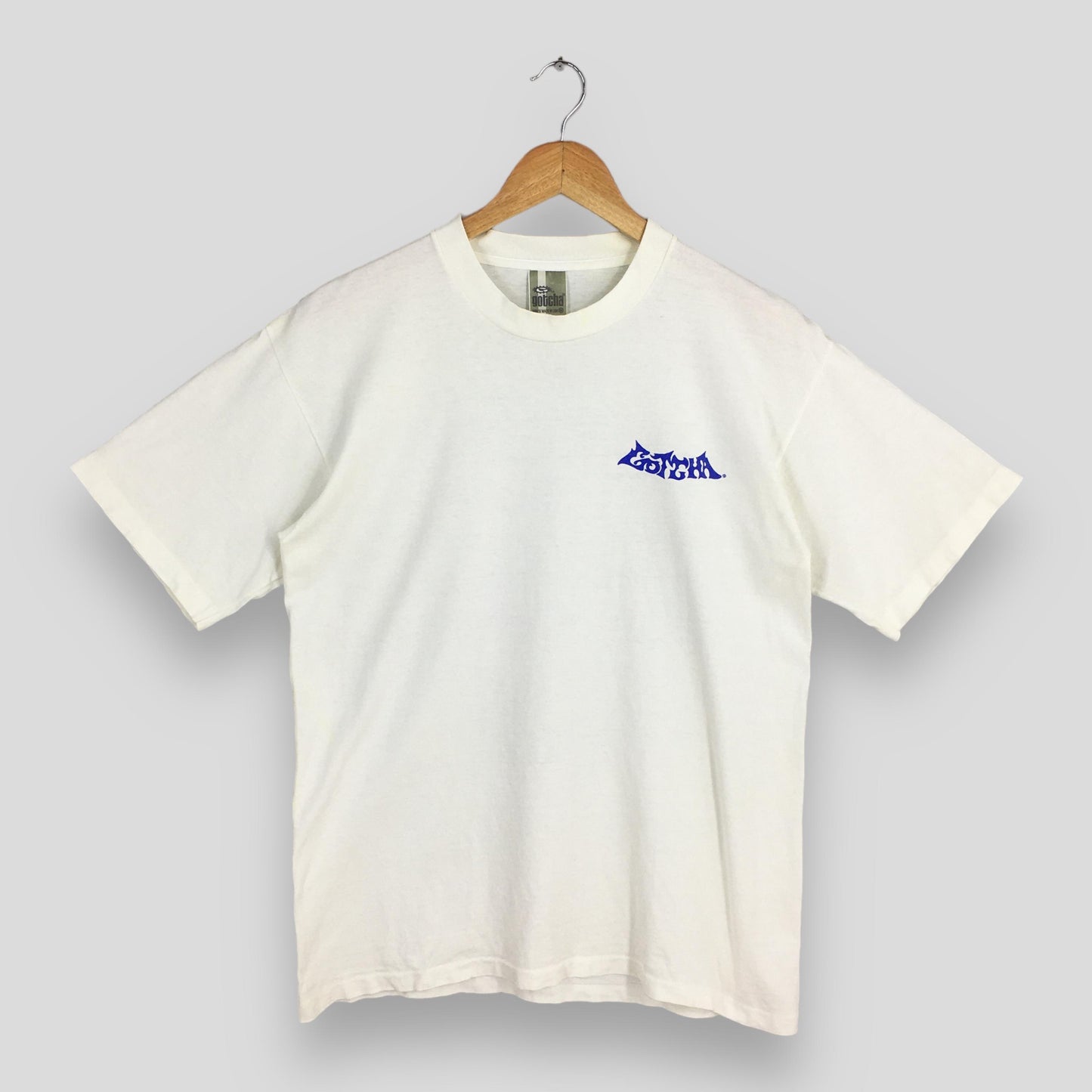 Gotcha Hawaii Surf White Tshirt Medium