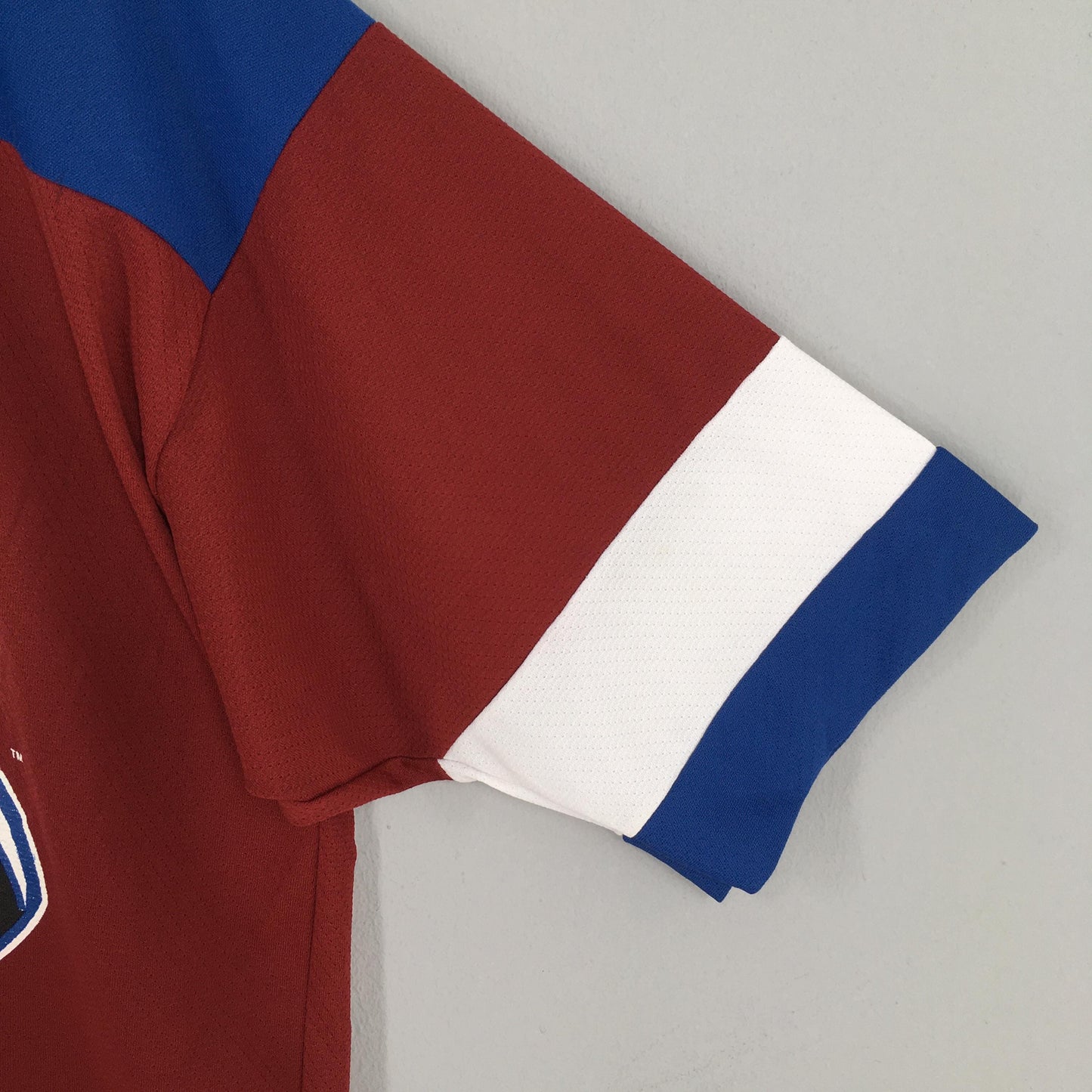 Colorado Avalanche NHL Jersey Medium