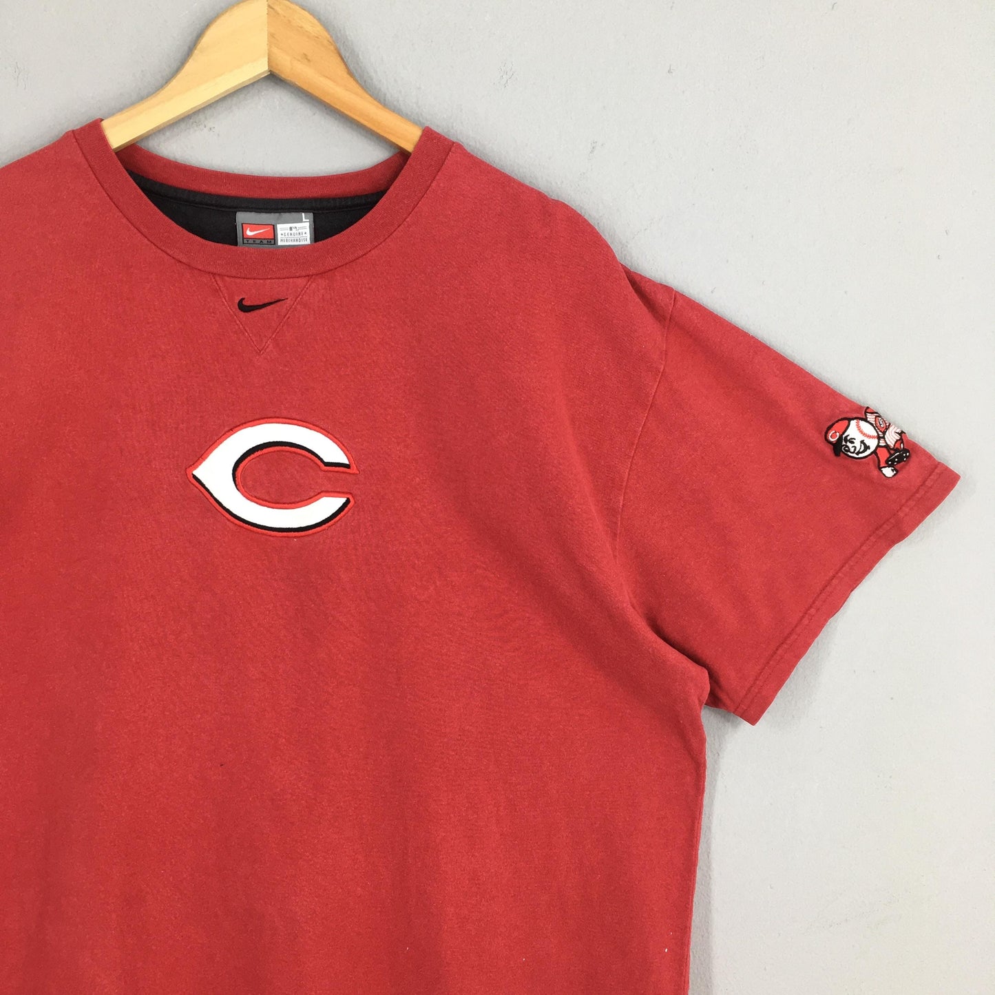 Cincinnati Reds MLB Tshirt Large