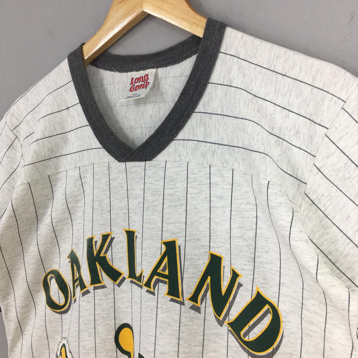 Oakland Athletics MLB Stripes Tshirt Medium