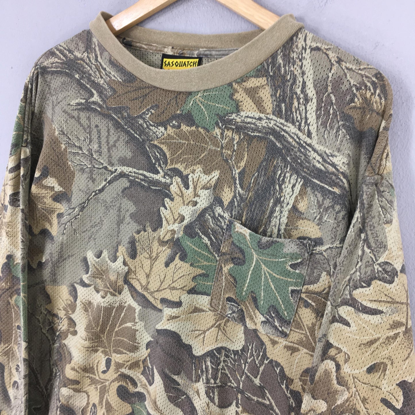 Sasquatch Real Tree Camo T shirt Large