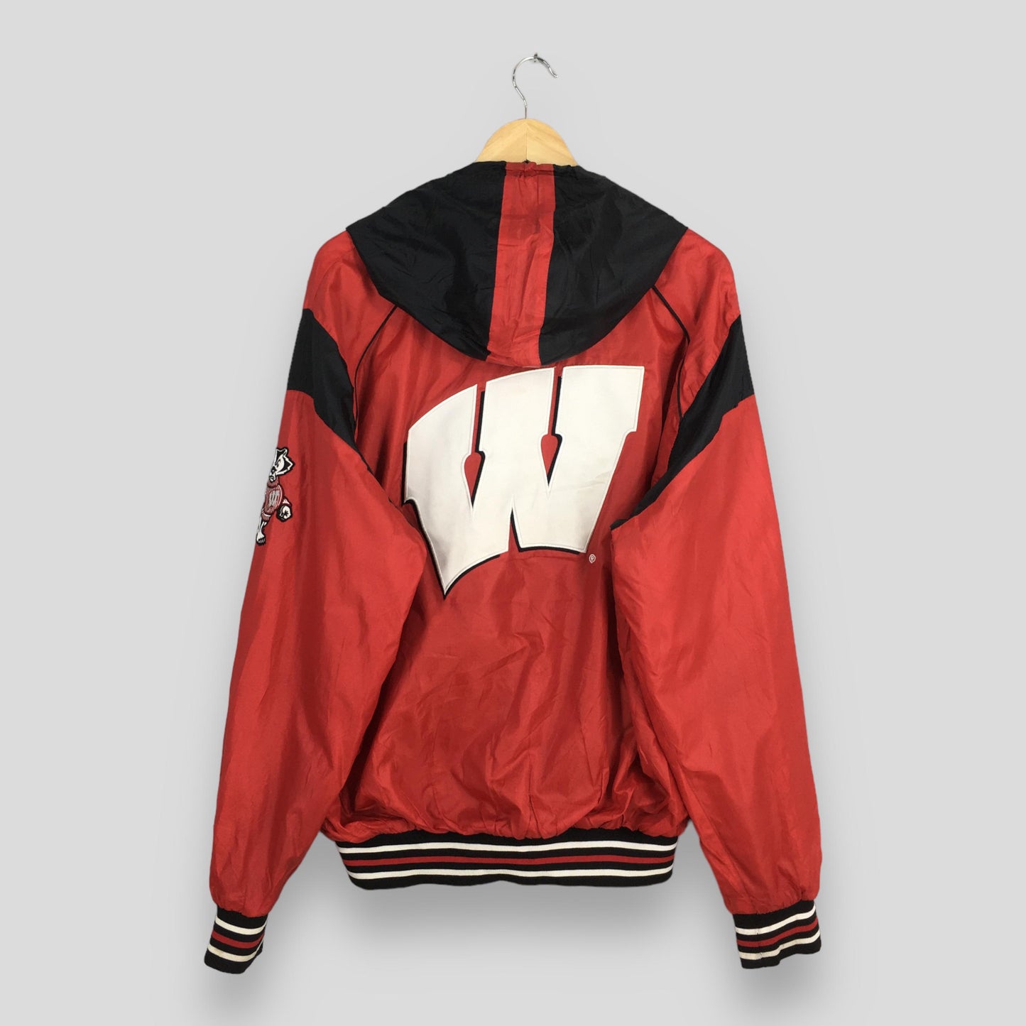 Wisconsin Badgers NCAA Hoodie Jacket Large