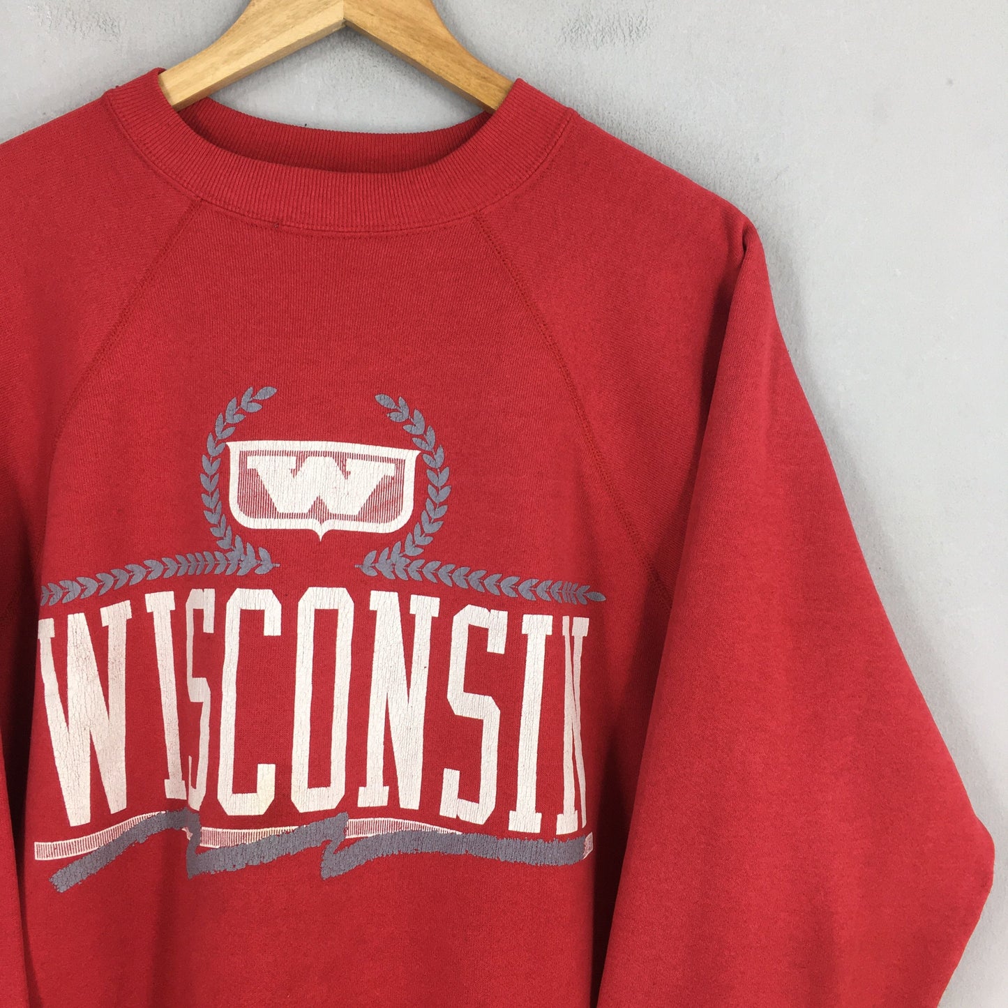 University Of Wisconsin Red Sweatshirt XLarge