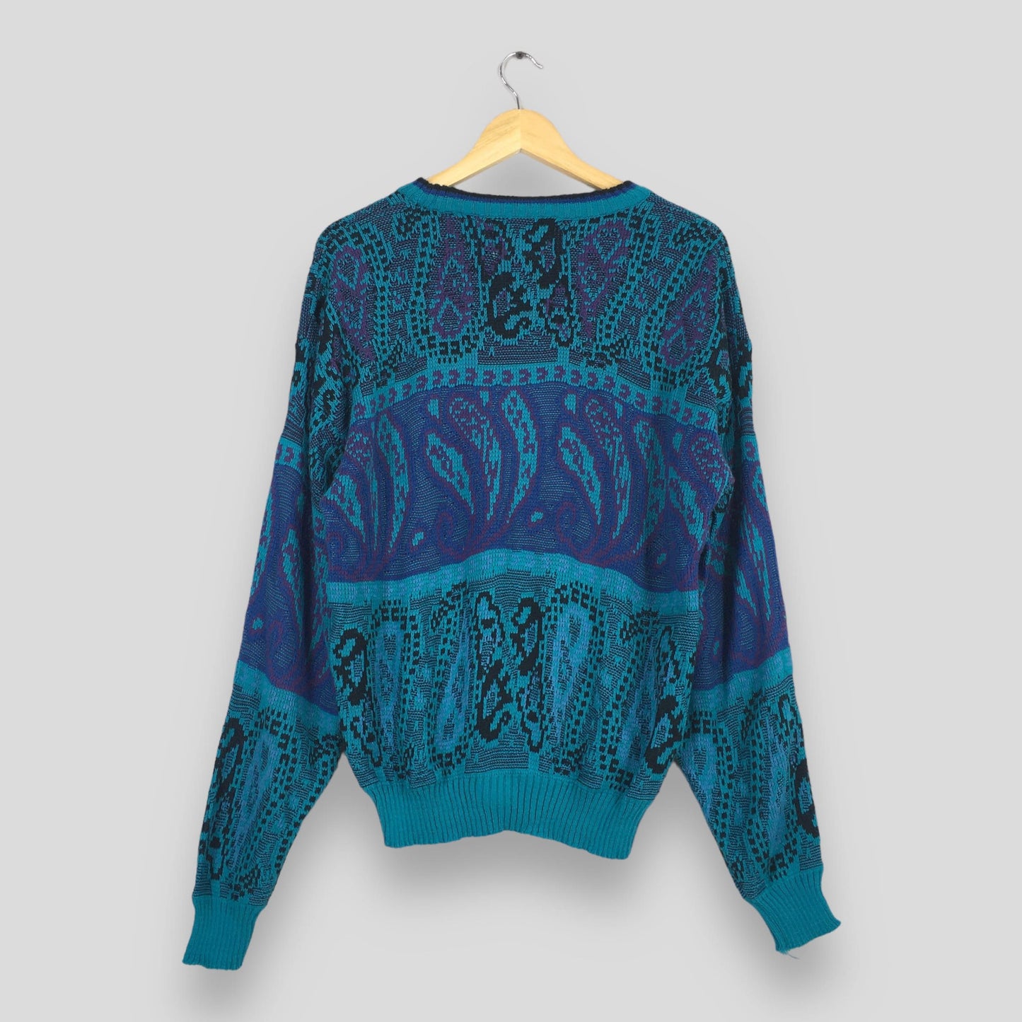 Abstract Multicolor Knitted Sweater Large