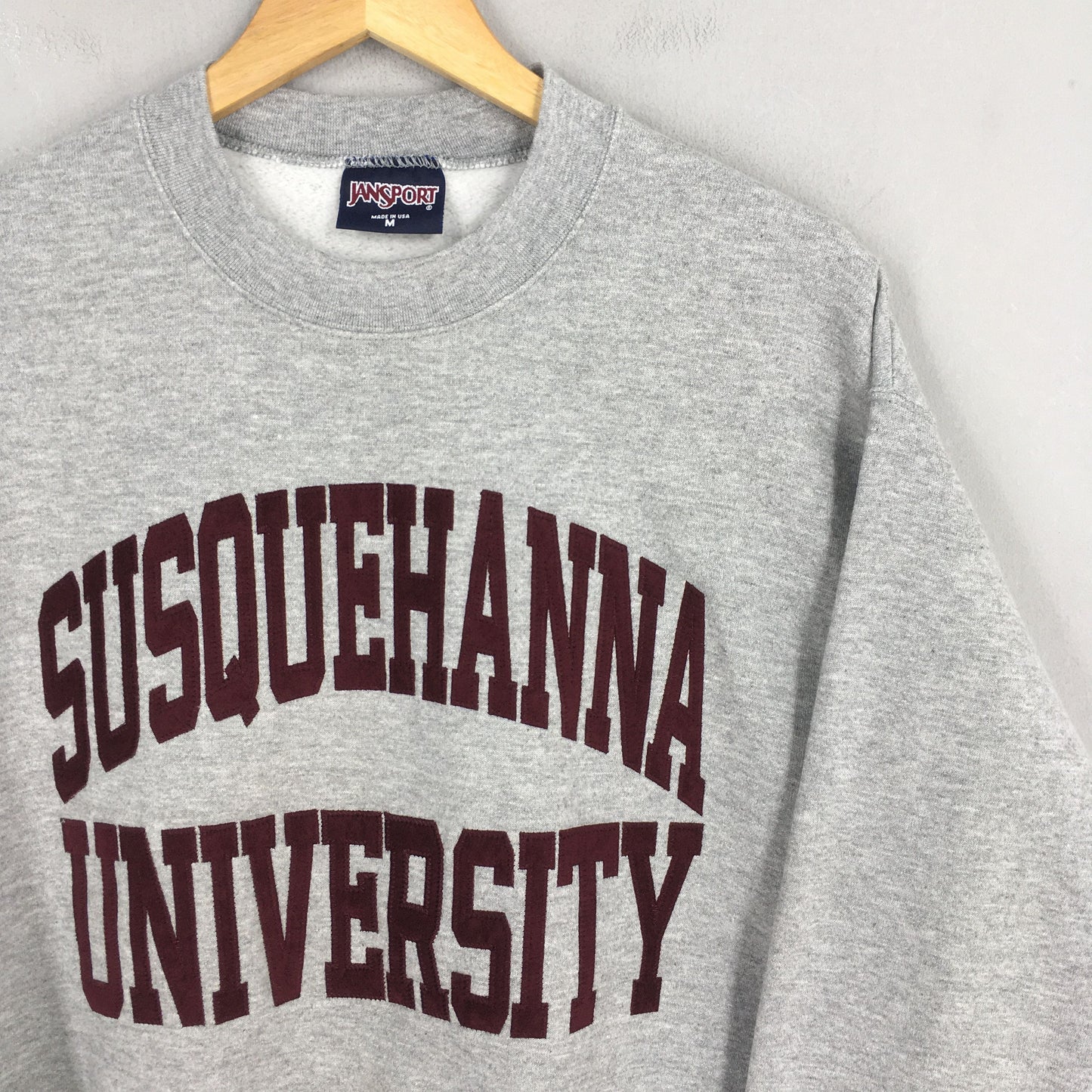 Susquehanna University Gray Sweatshirt Medium