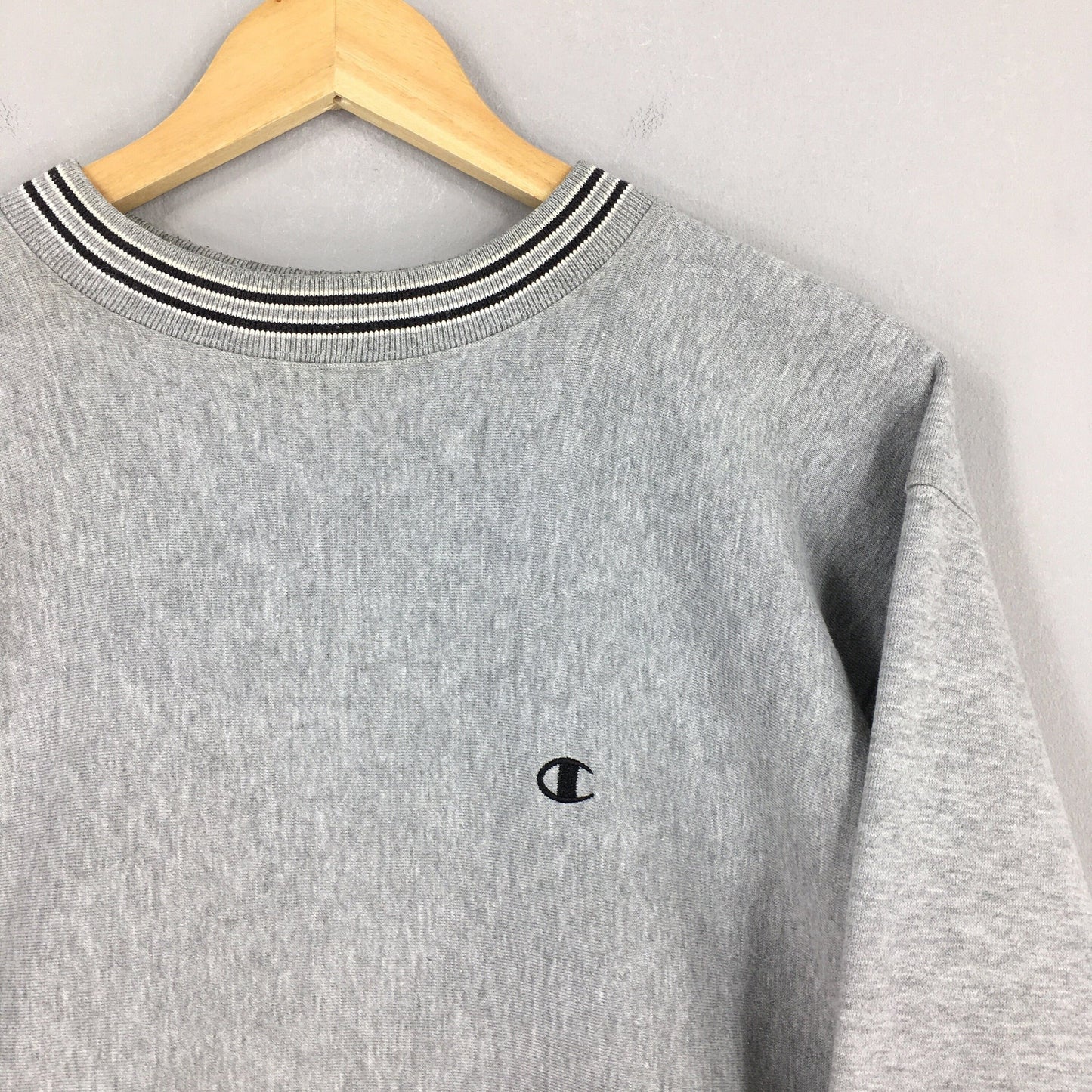 Champion Reverse Weave Gray Sweatshirt Medium