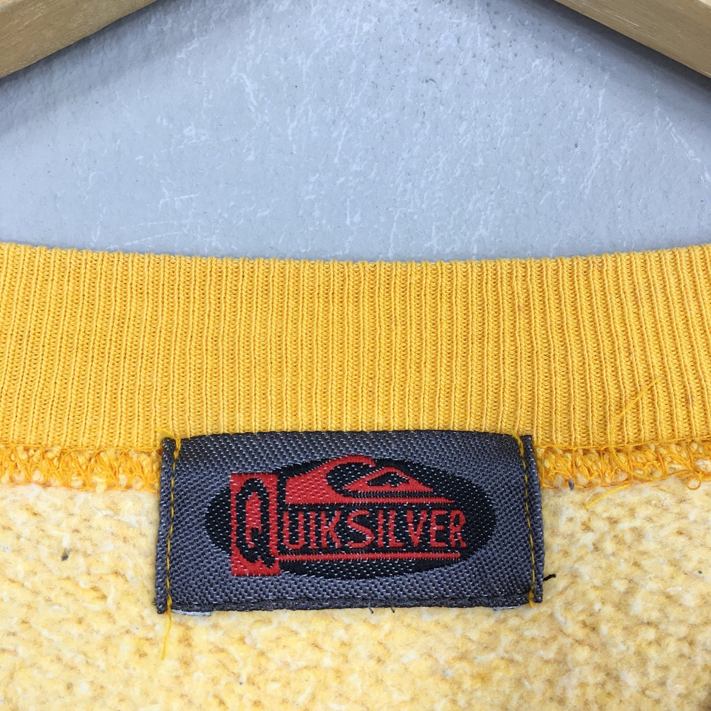 Quiksilver Surf Yellow Sweatshirt Large