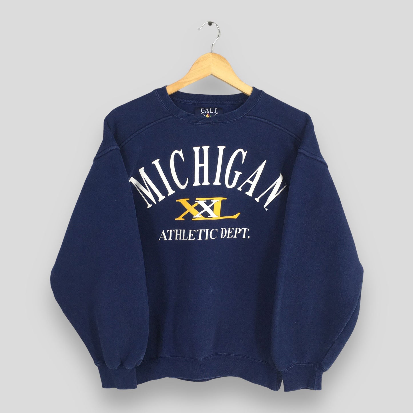 Michigan Wolverines Sweatshirt Small