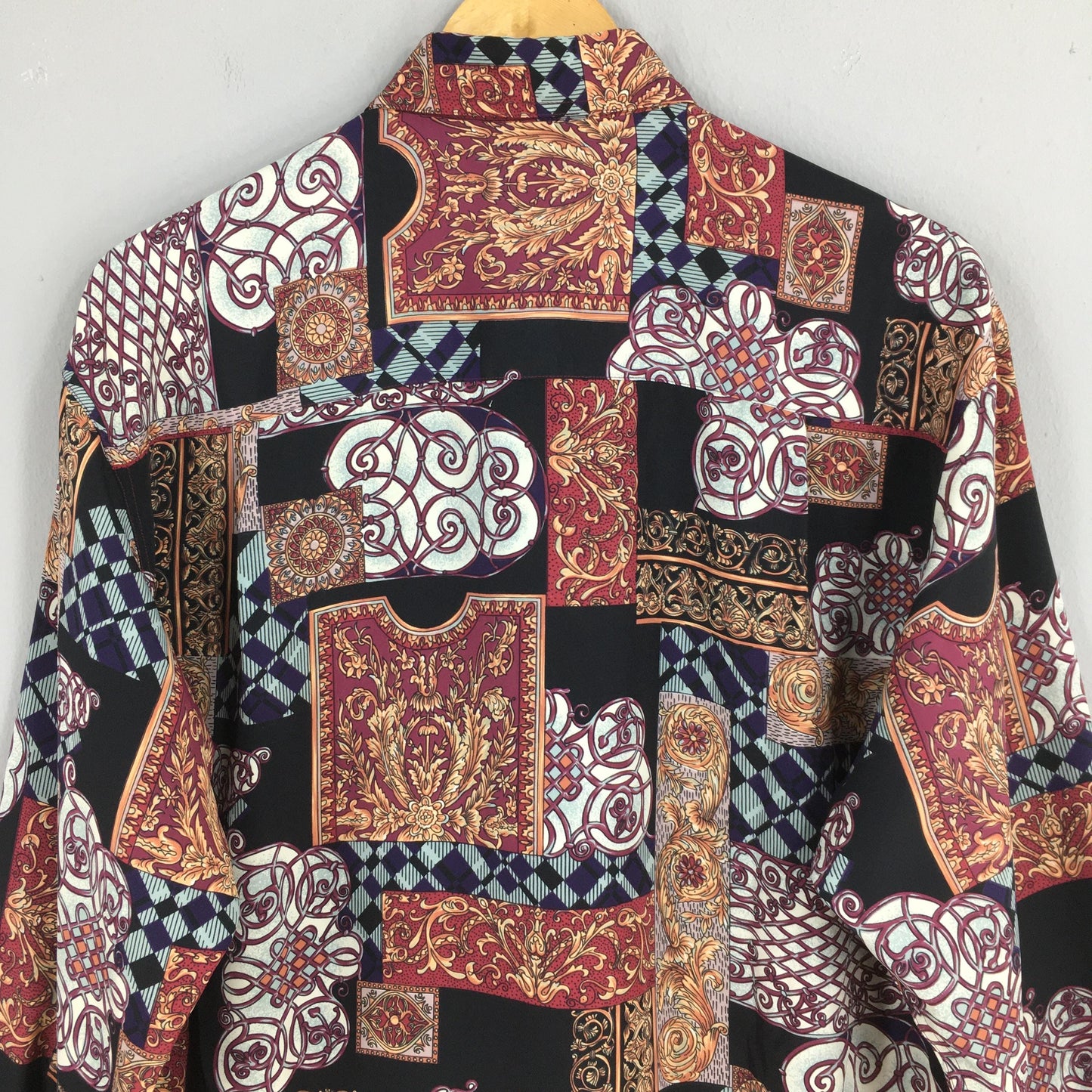 Psychedelic Pattern Art Shirt Medium