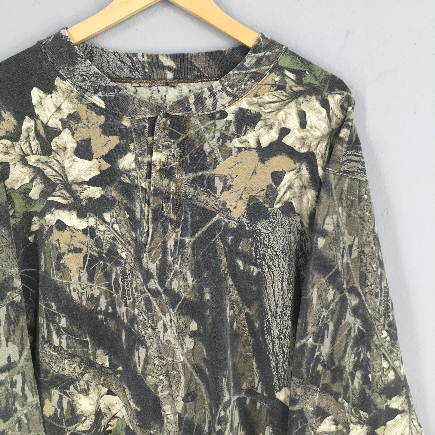 Real Tree Camo Longsleeve T shirt XLarge