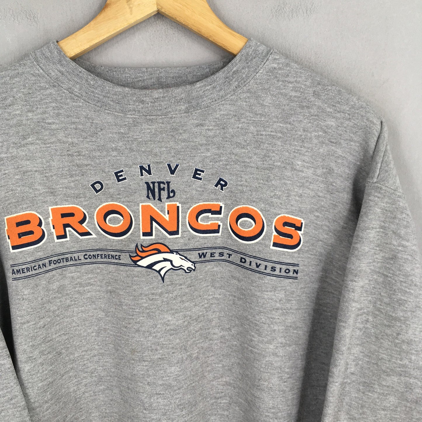 Denver Broncos Football NFL Sweater Small