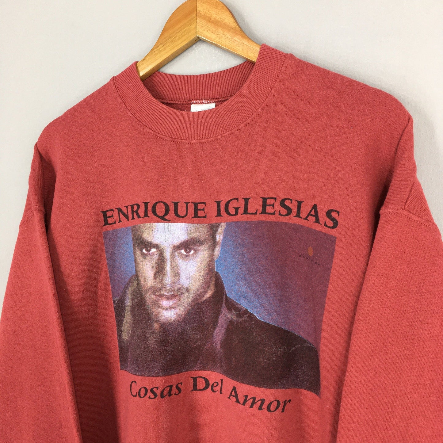 Retro Enrique Iglesias Sweatshirt Large