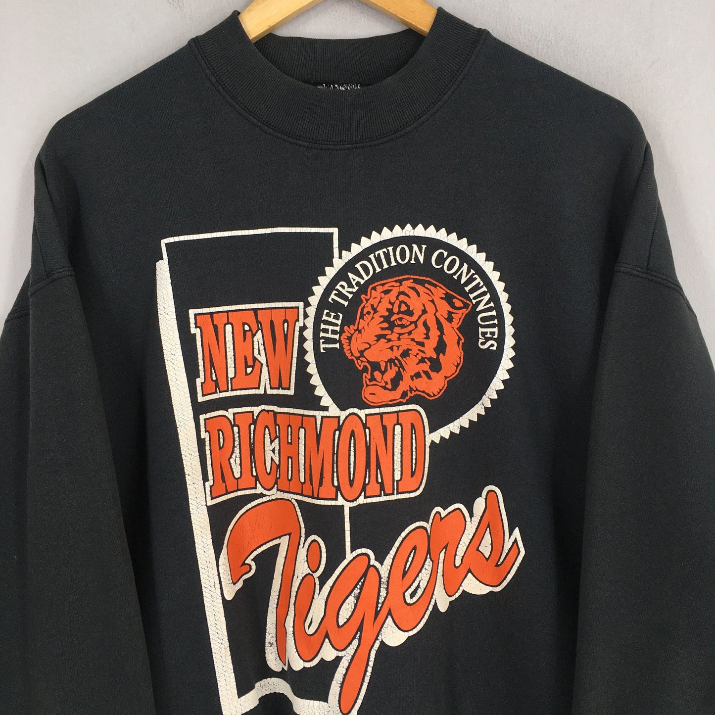 New Richmond Tigers High School Sweater XLarge