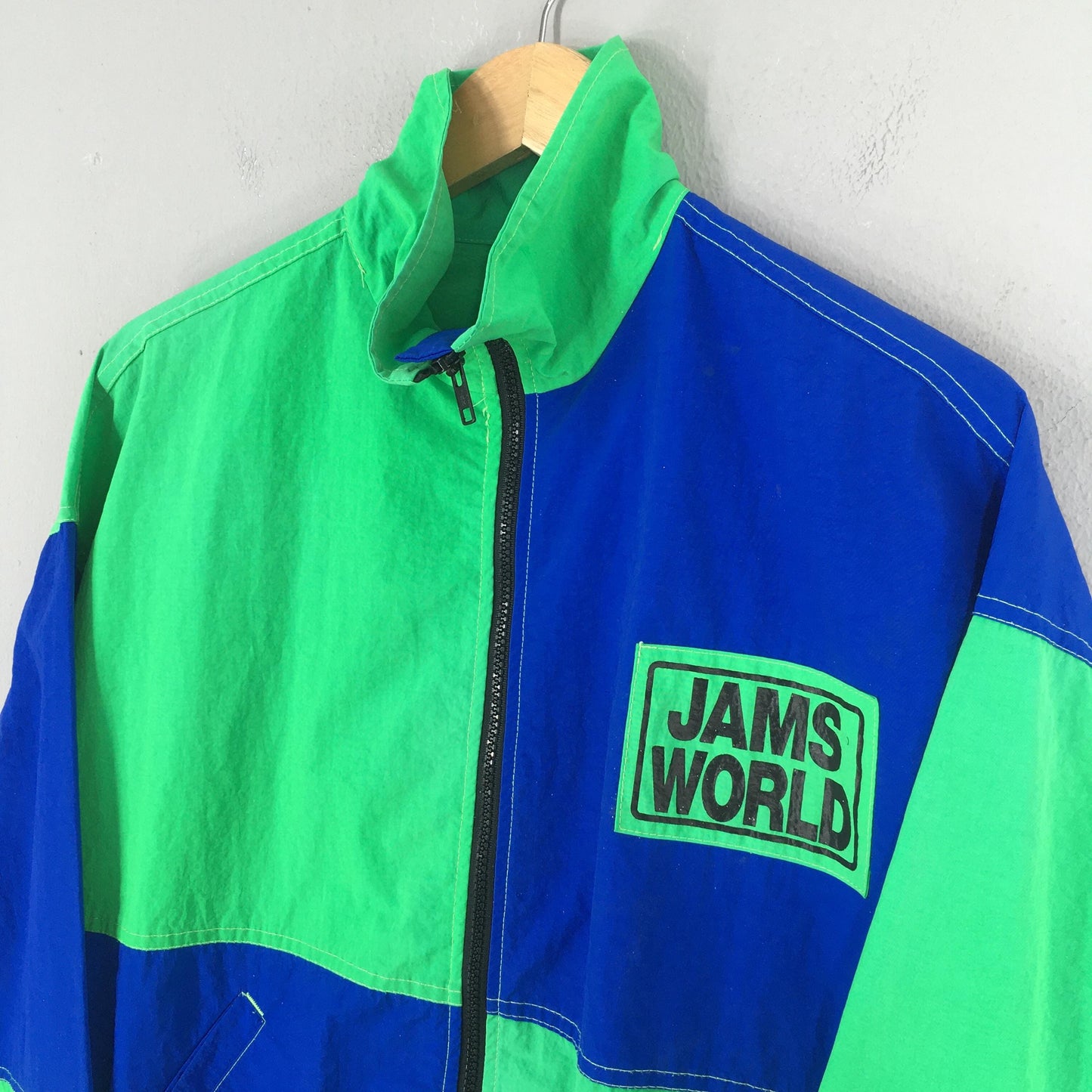 Jams World Colorblock Windbreaker Medium