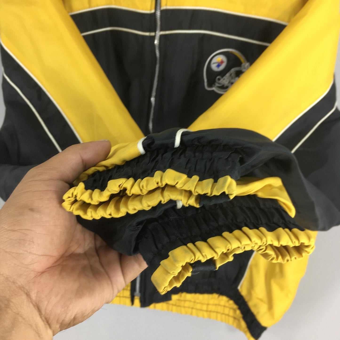 Pittsburgh Steelers Nfl Football Black Yellow Zipper Jacket XLarge