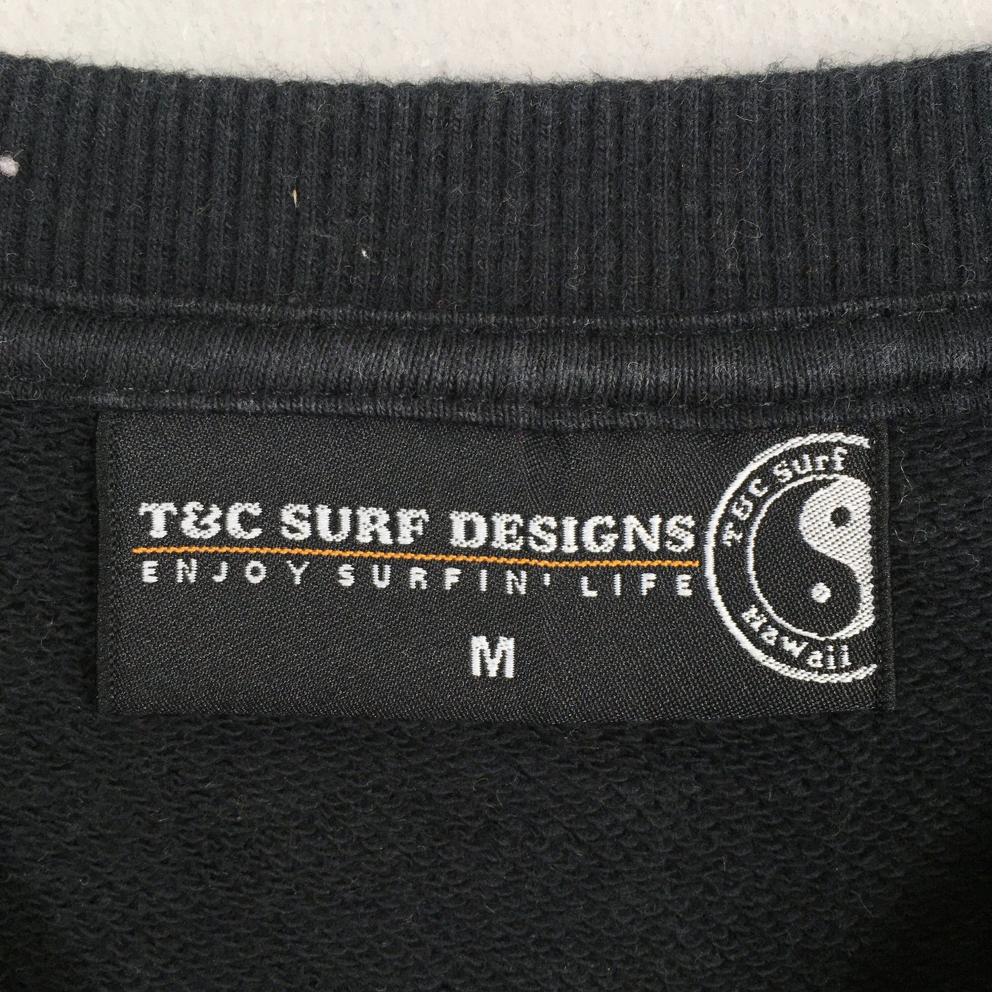 T&C Surf Designs Hawaii Sweatshirt Medium