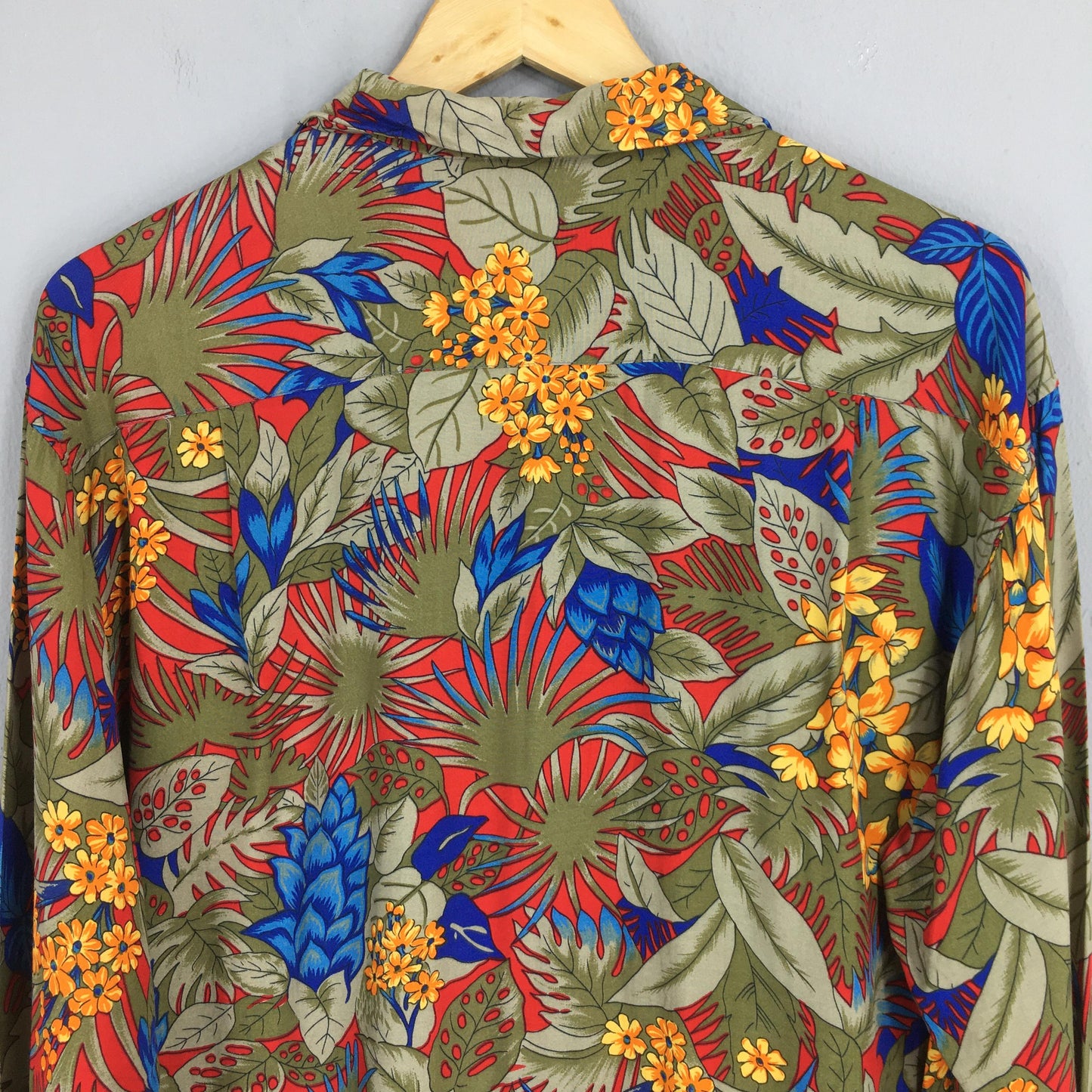 Flower Abstract Pattern Casual Shirt Medium