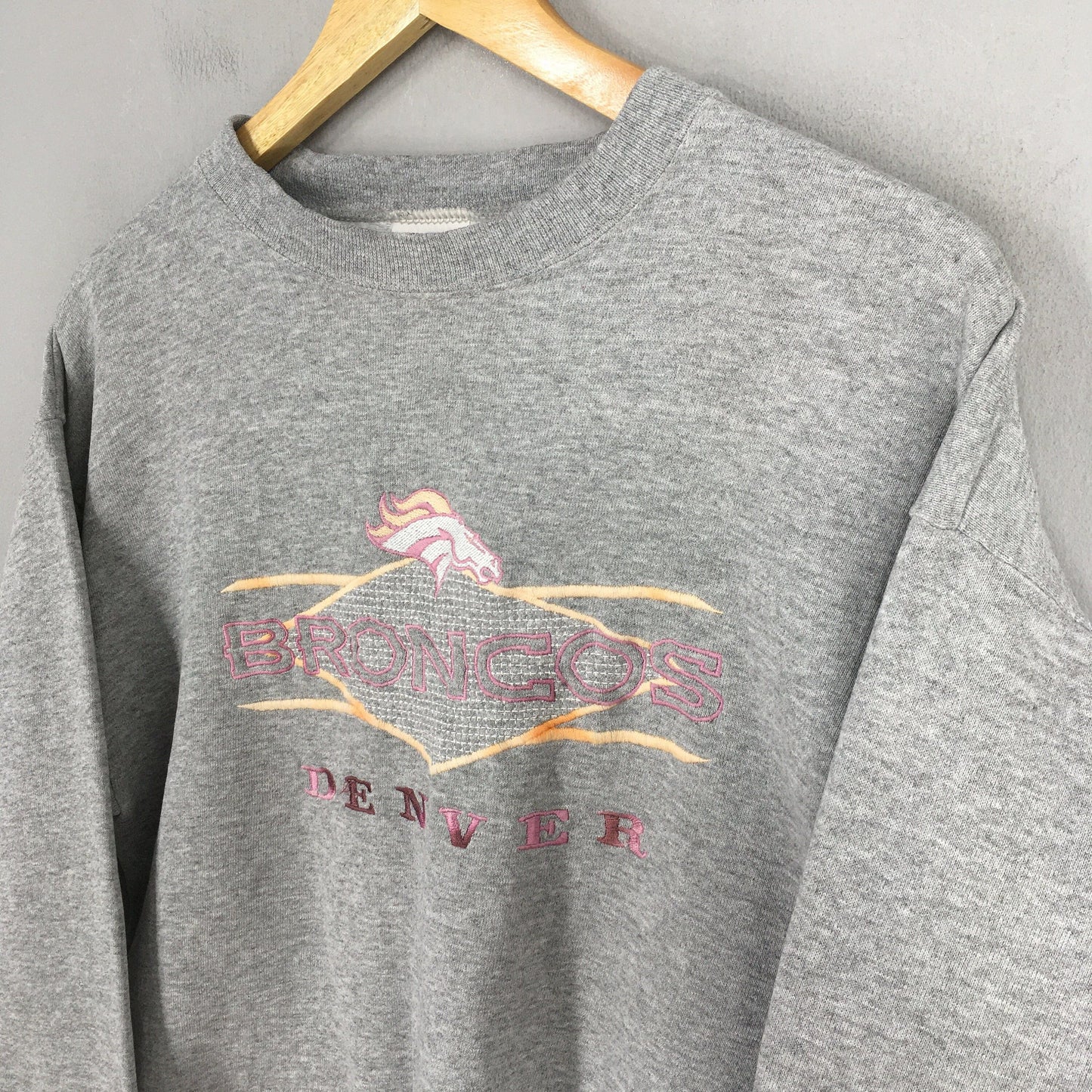 Denver Broncos Rugby NFL Gray Sweatshirt MediuM