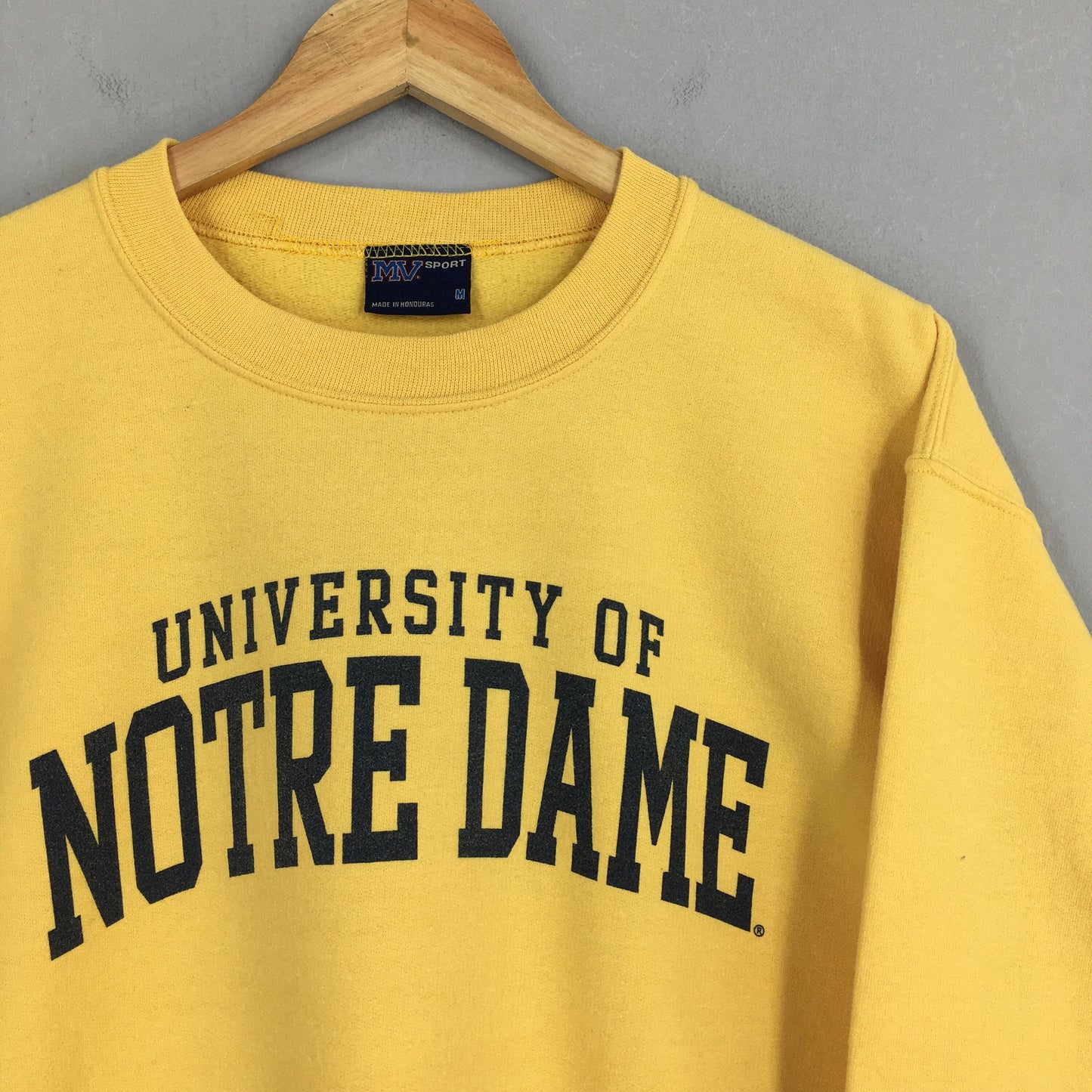 University Of Notre Dame Sweatshirt Medium