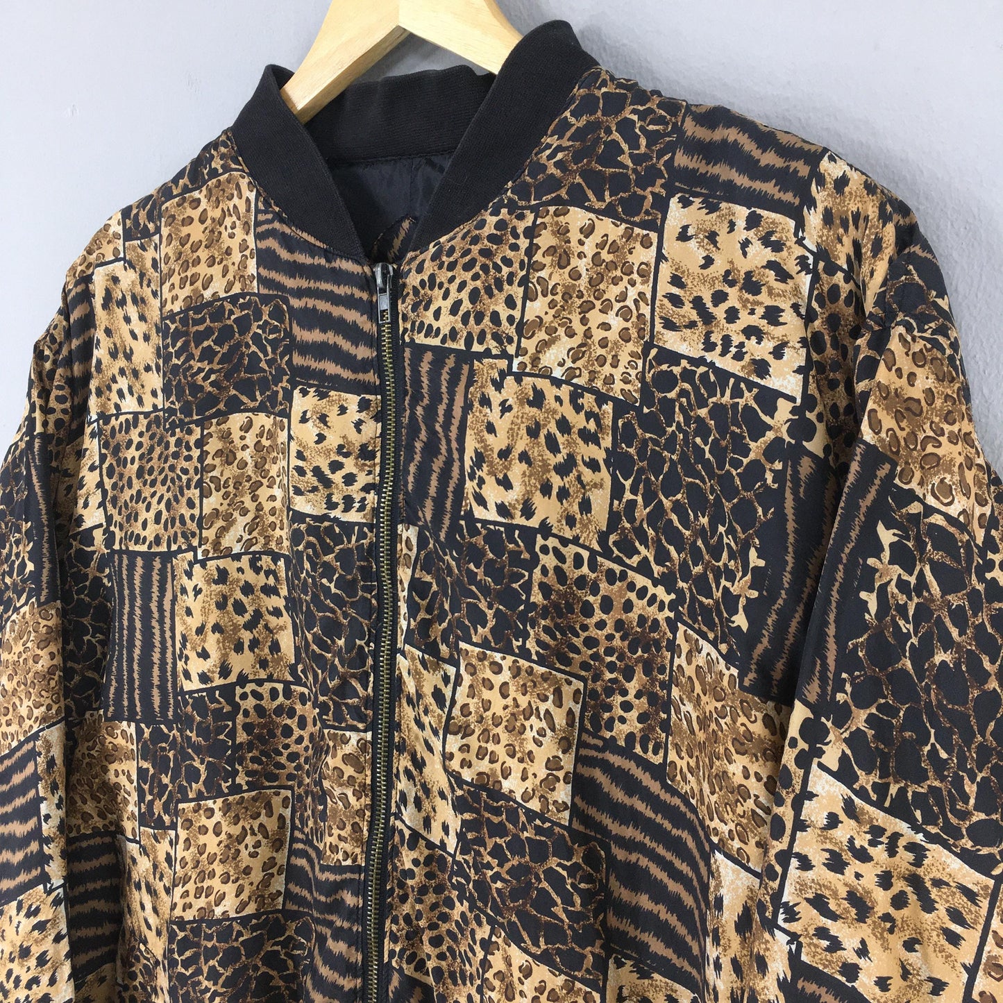 Tiger Leopard Patterned Jacket Medium