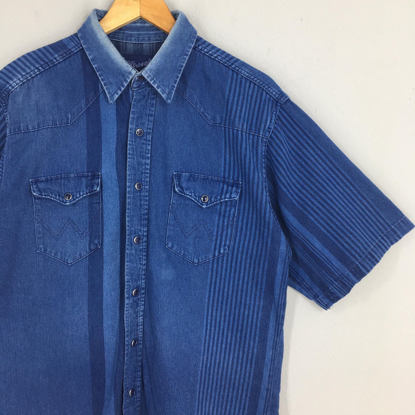 Wrangler Blue Indigo Denim Stripes Shirt Large