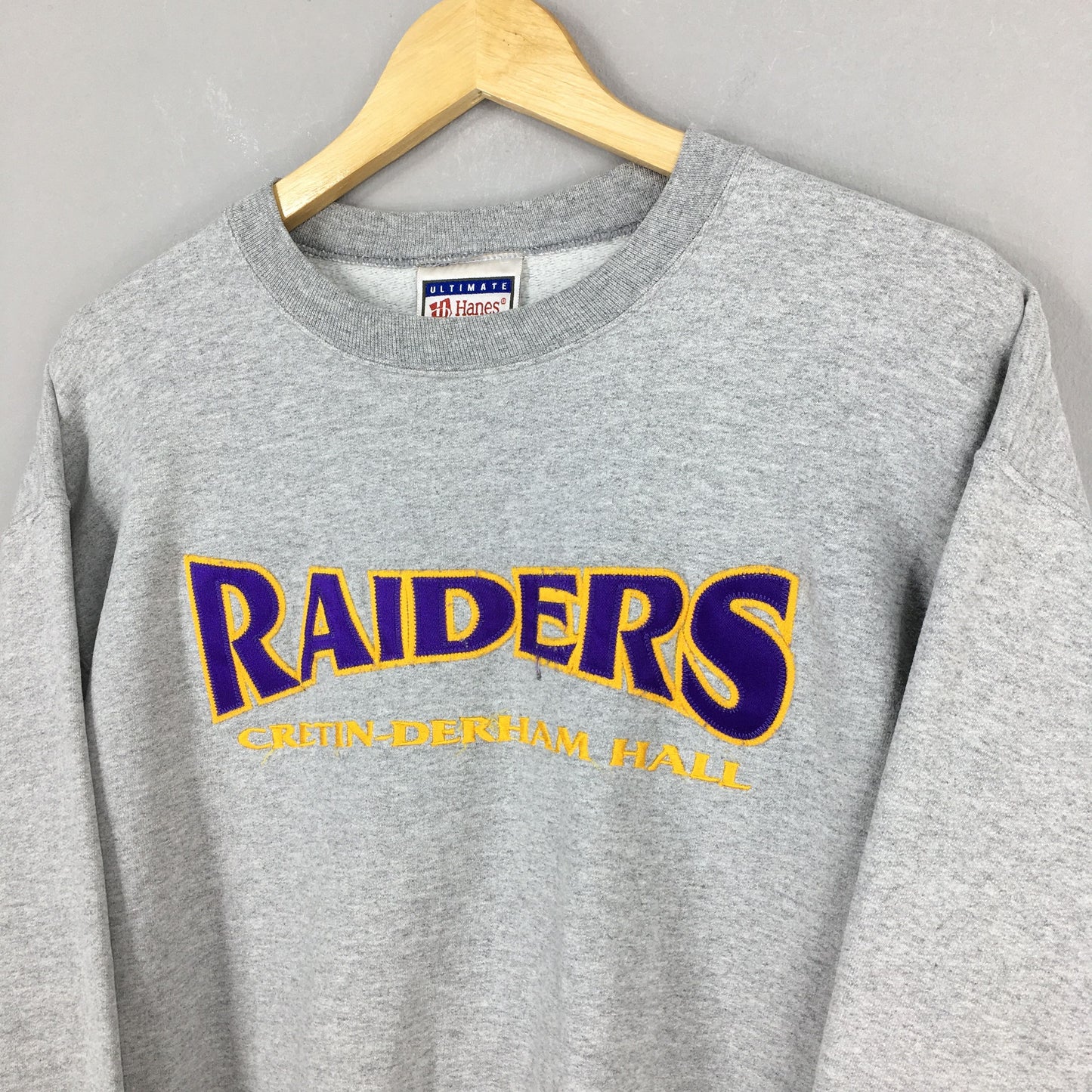 Raiders Football Gray Sweatshirt Medium