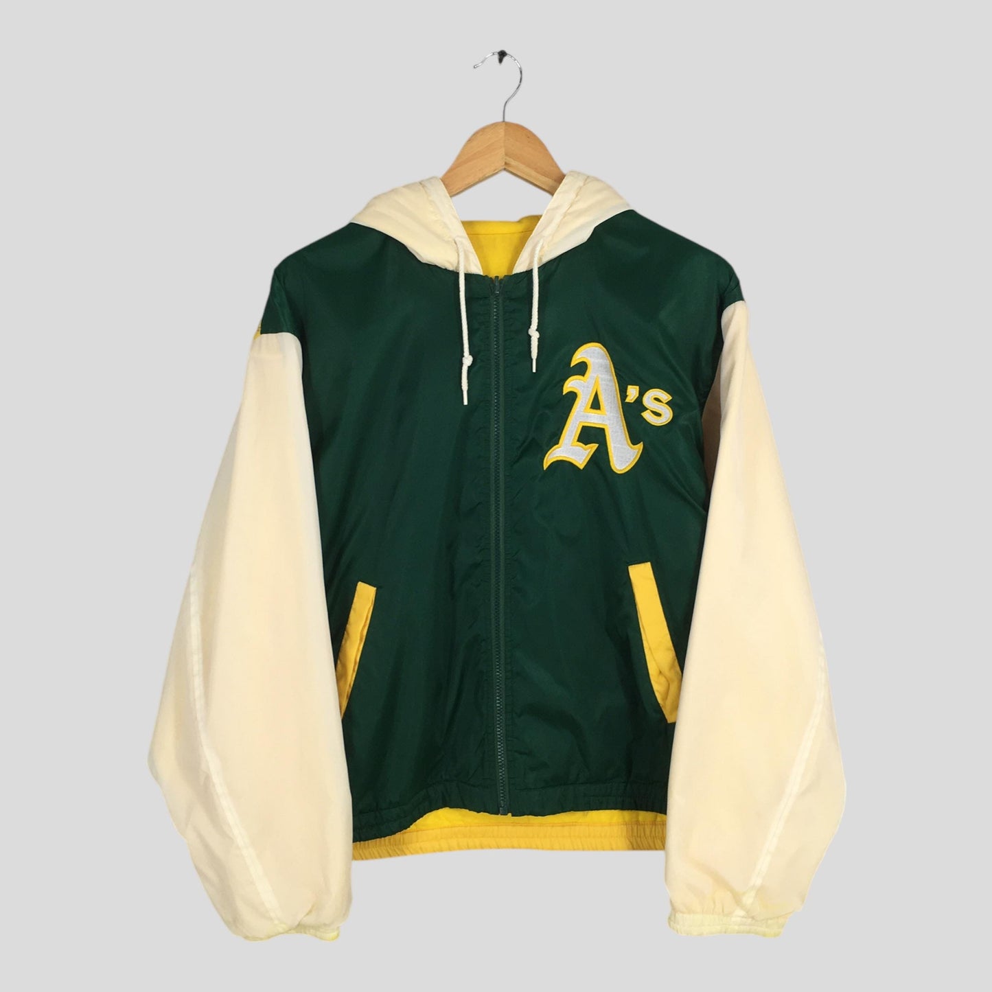 Starter Oakland Athletics MLB Windbreaker Jacket Medium