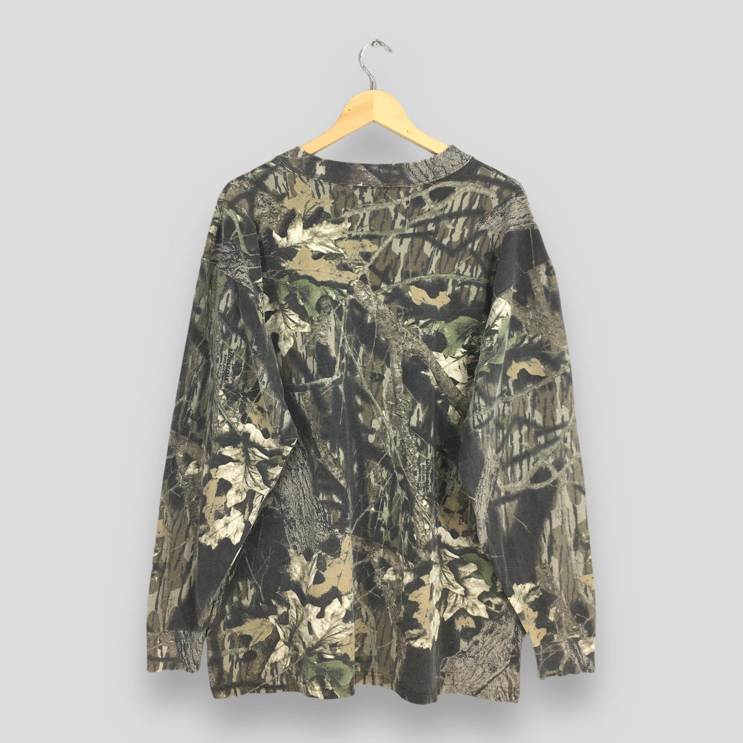 Real Tree Camo Longsleeve T shirt XLarge