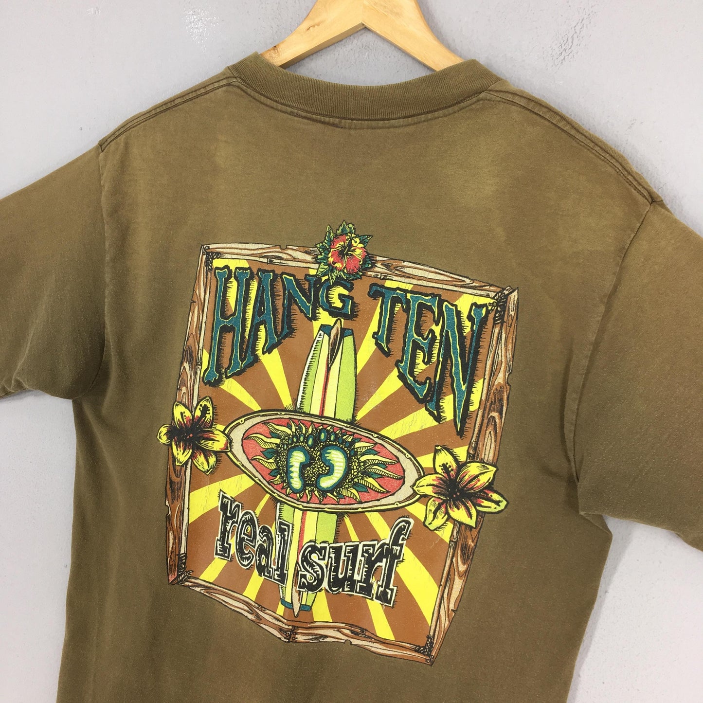 Hang Ten Surfing Footprint T shirt Large