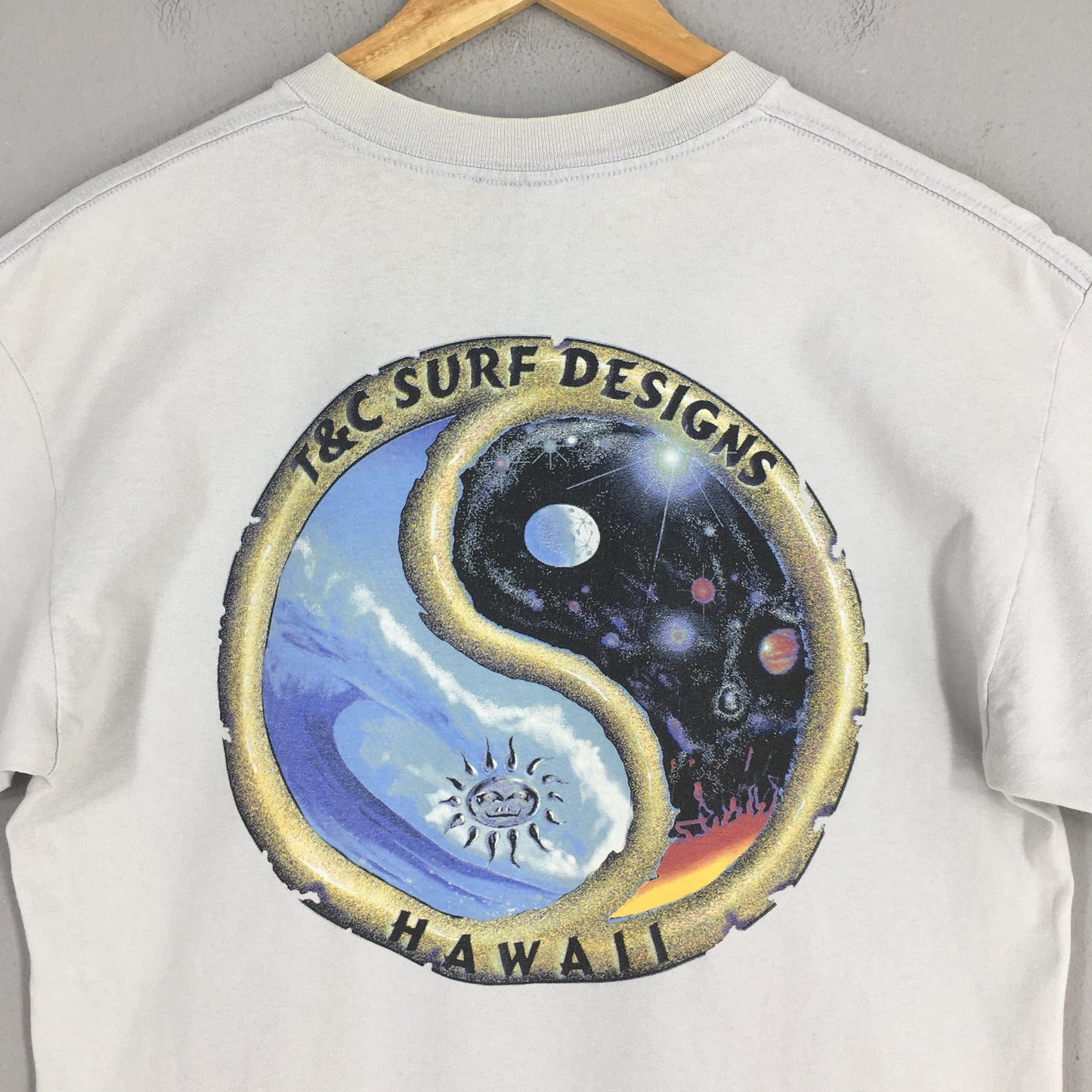 90s T&C Surf Designs Hawaii Yin Yang Surf Gray Tshirt