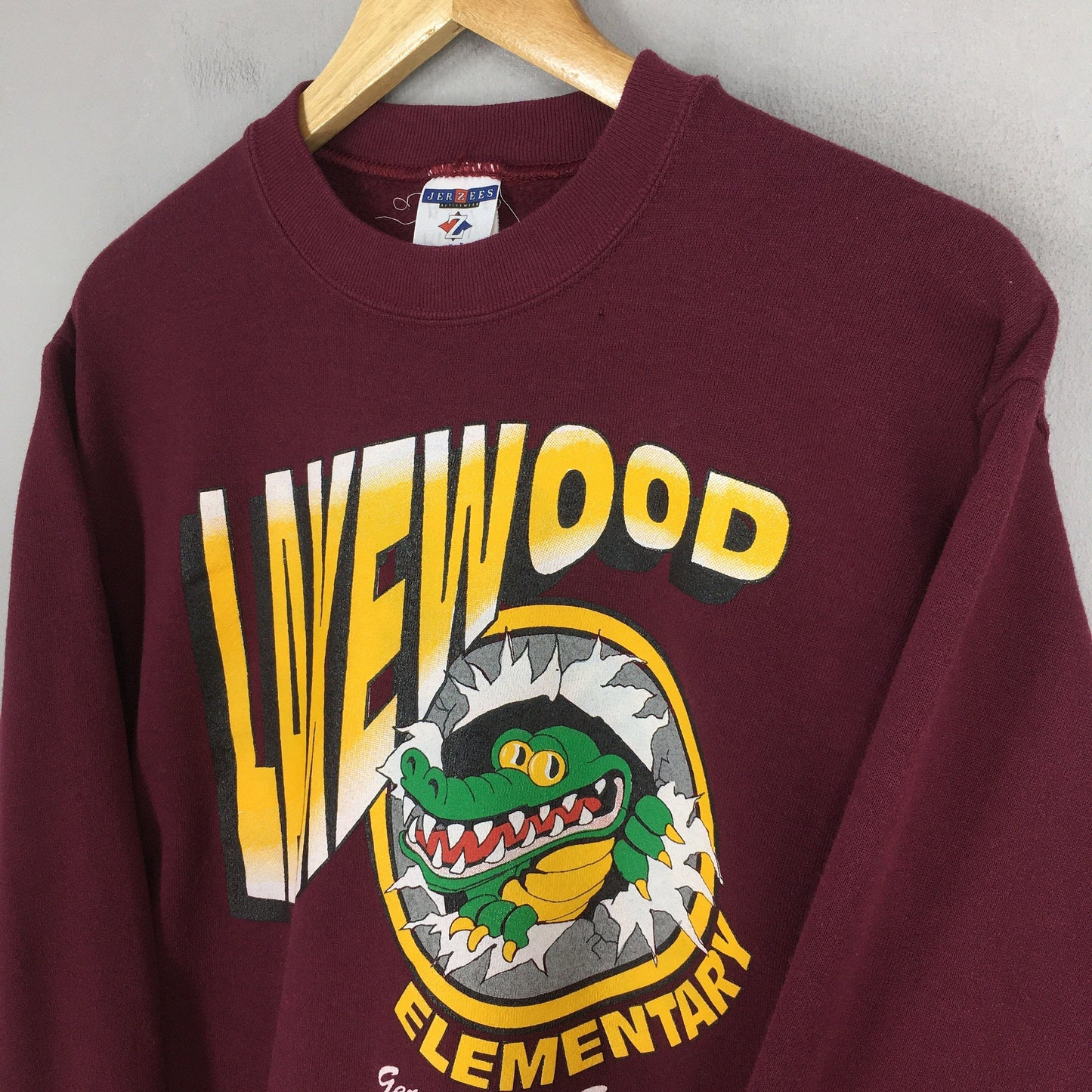 Lakewood Elementary School Sweatshirt Crewneck Small