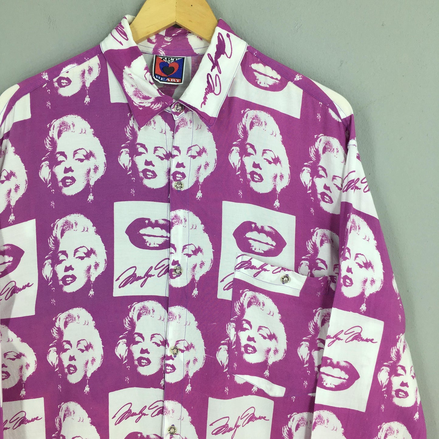 Iconic Marilyn Monroe Pink Rayon Shirt Large