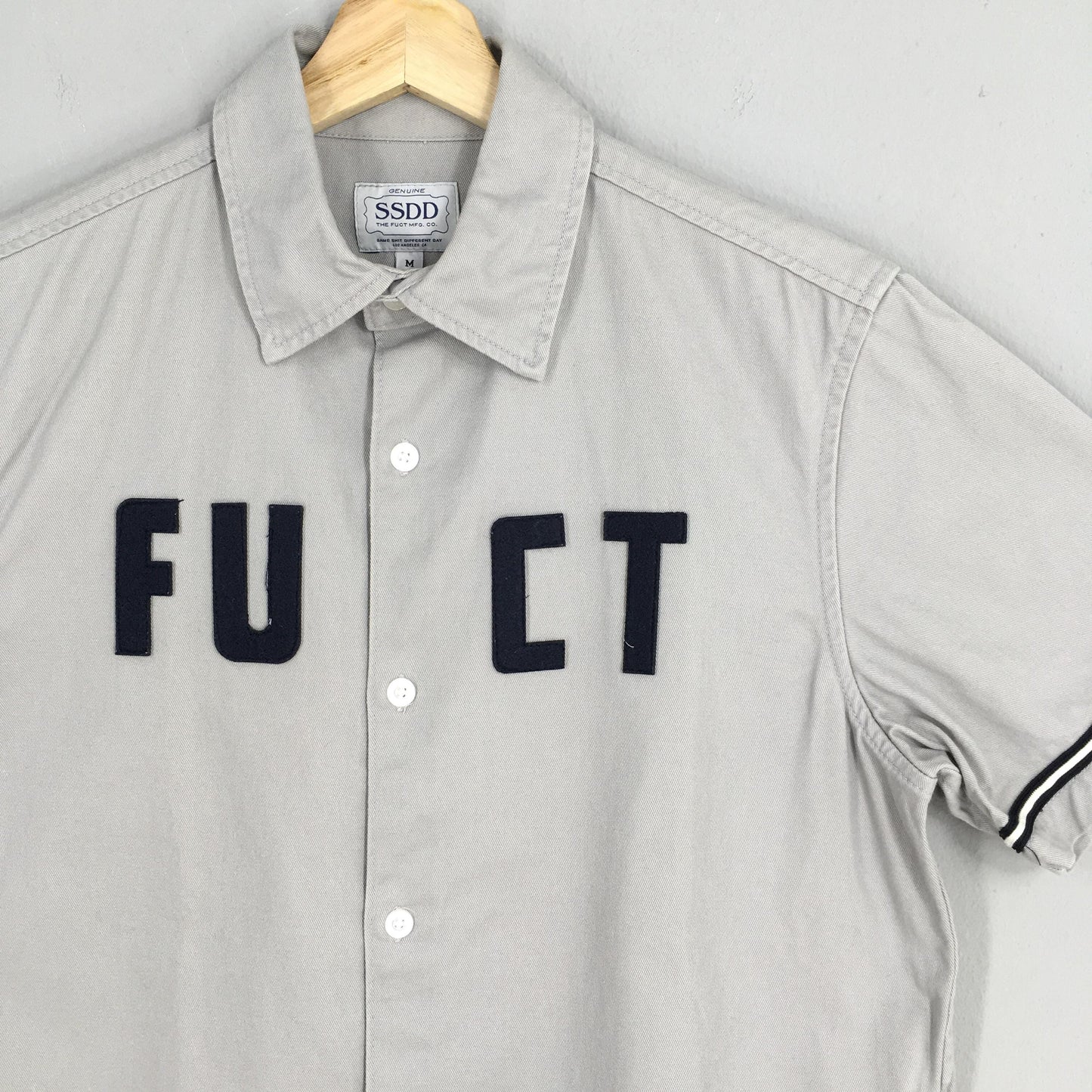 Fuct SSDD Skateboard Gray Shirt Medium