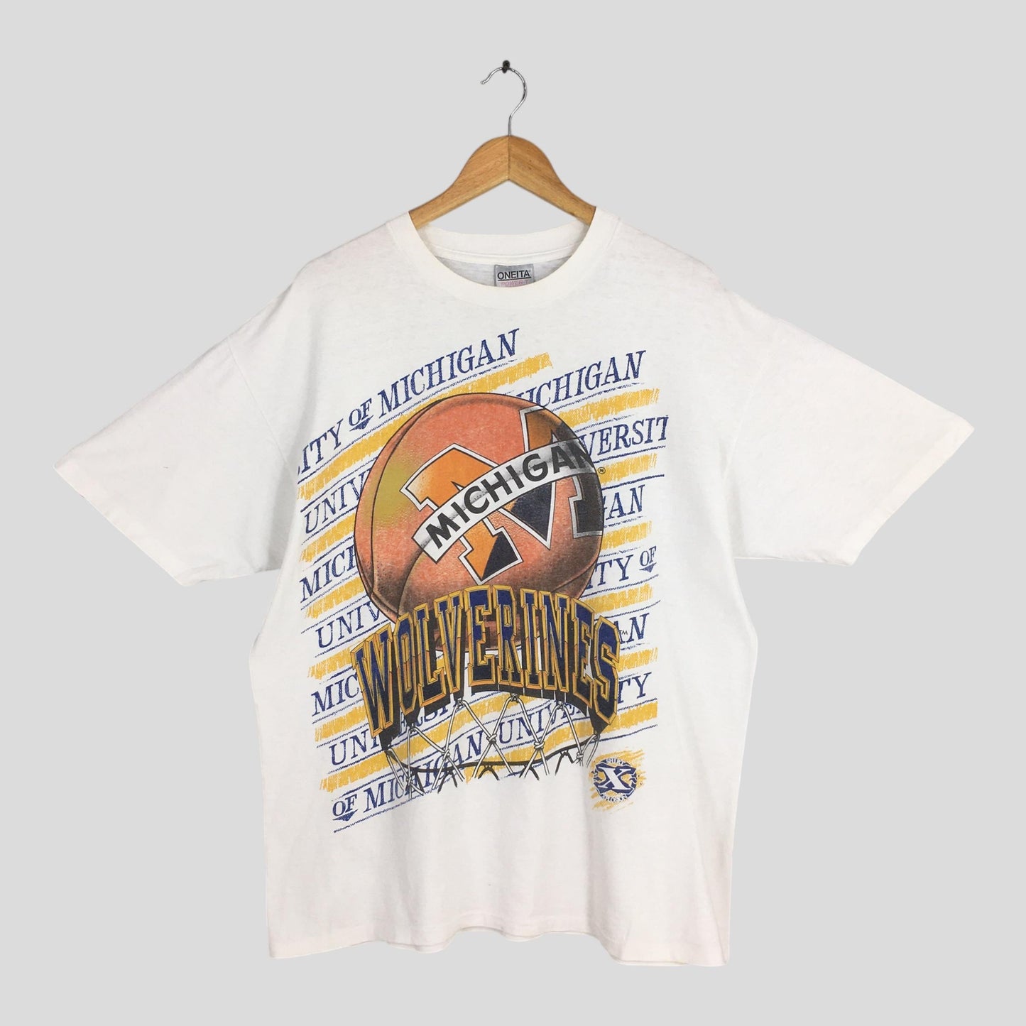 Michigan Wolverines NCAA White Tshirt XLarge