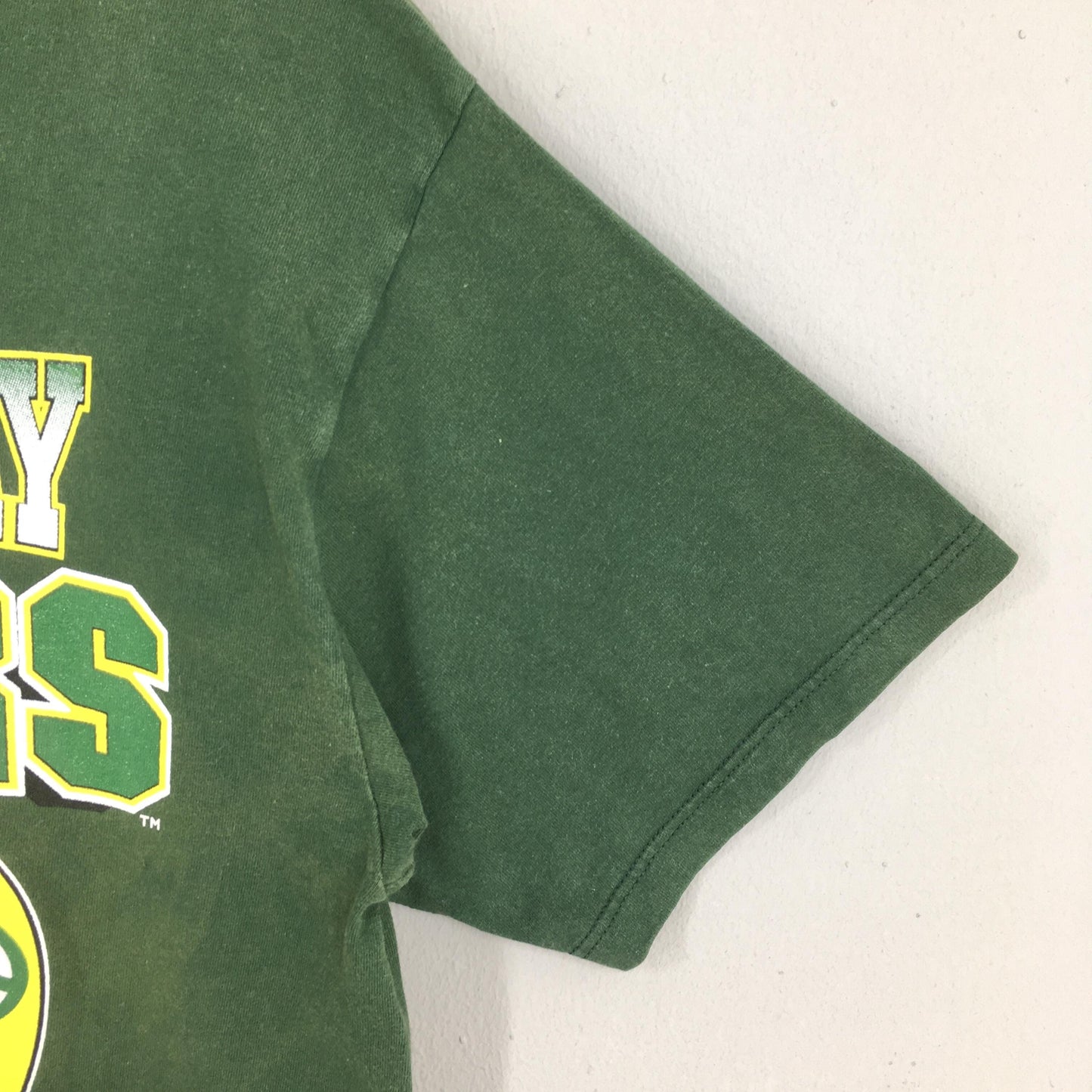 Green Bay Packers Football NFL Tshirt Medium