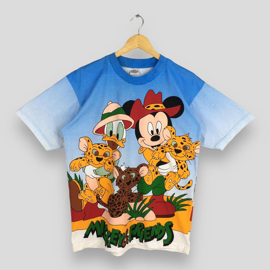 Disneyland Mickey And Friends Lions Cub Printed T shirt Medium