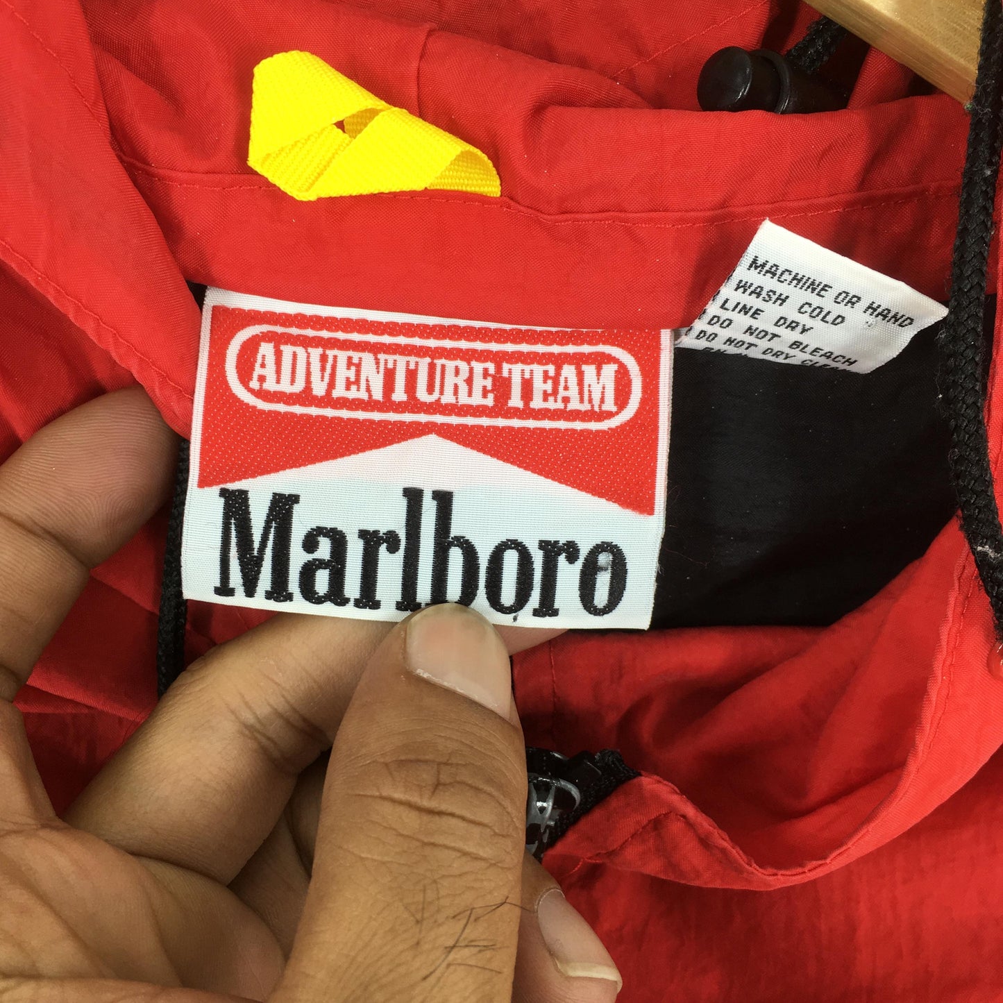 Marlboro Adventure Team Zipper Jacket Large