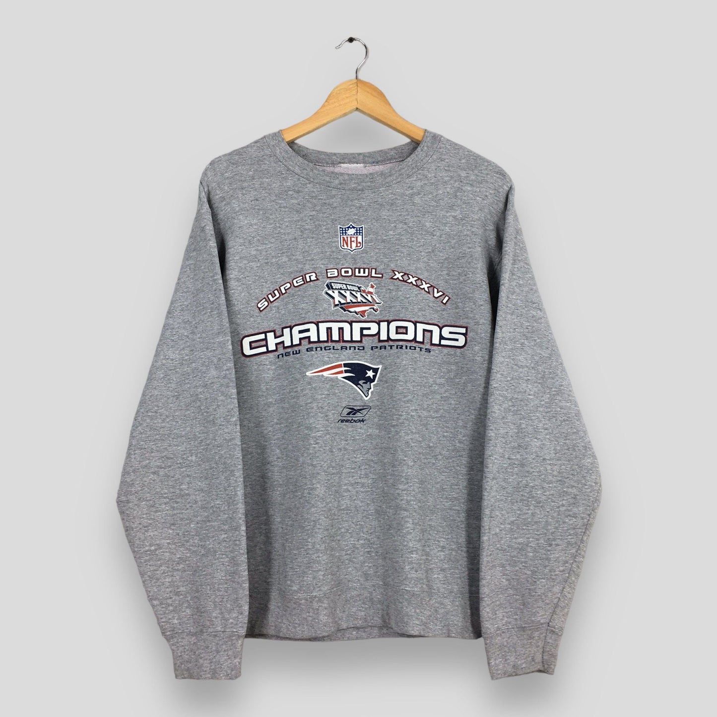 Super Bowl XXXVI Champion Nfl Sweatshirt Medium