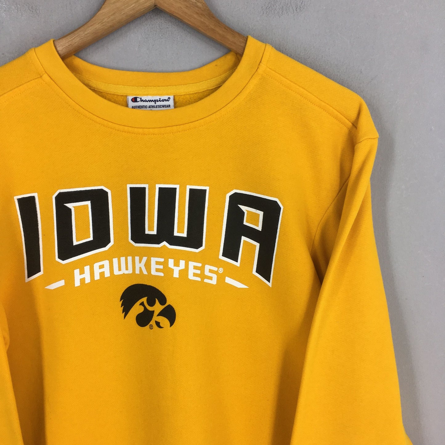 Champion Iowa Hawkeyes Football Sweatshirt Small