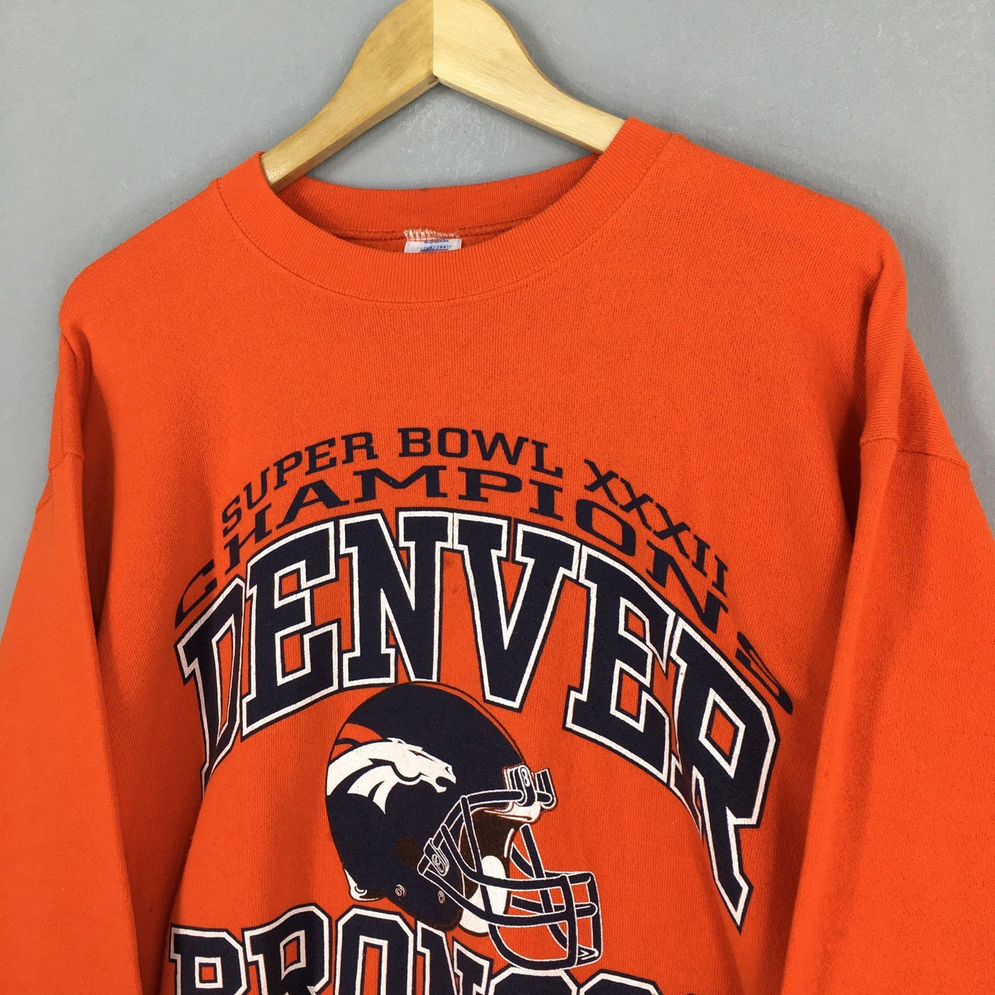 Denver Broncos Rugby NFL Orange Sweatshirt Large