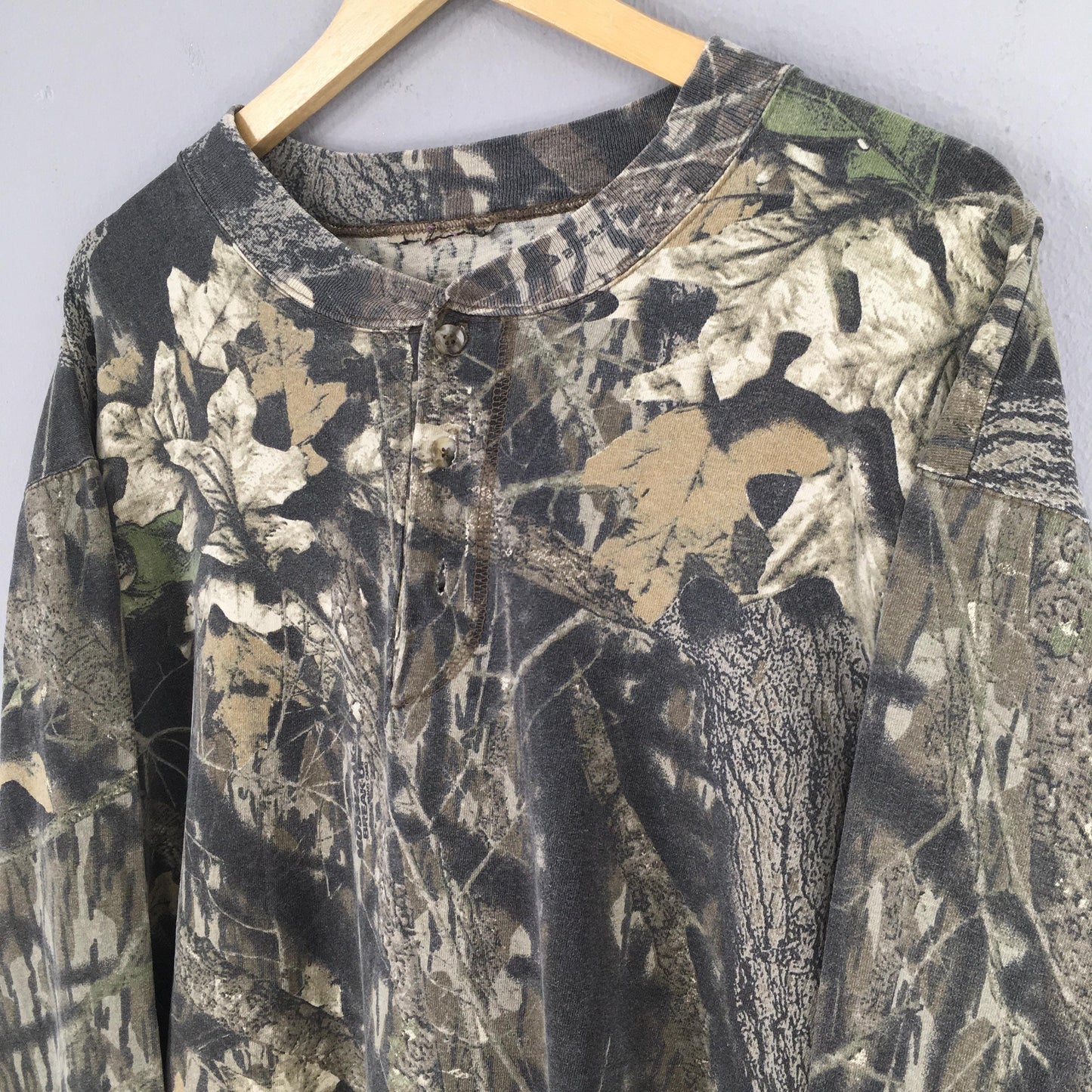 Real Tree Camo Longsleeve T shirt XLarge