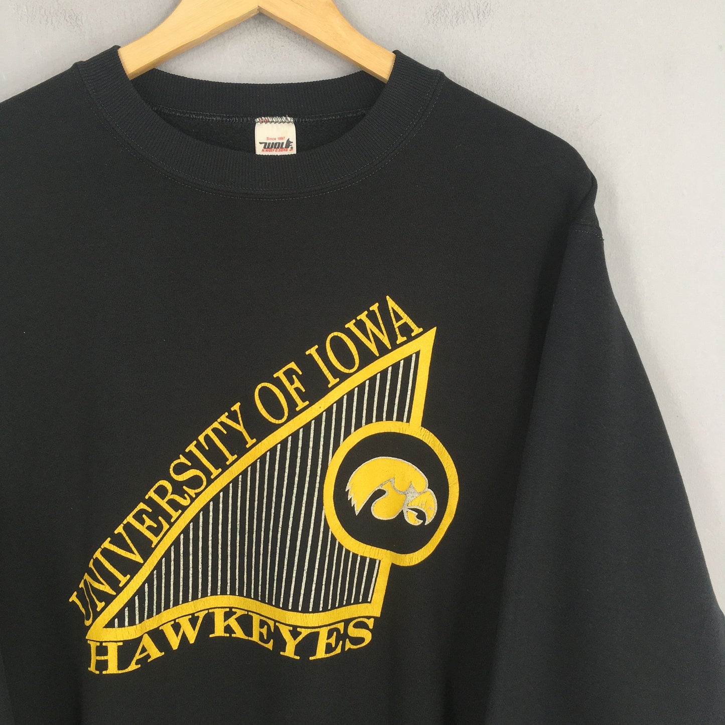 Iowa Hawkeyes Football Black Sweatshirt Large