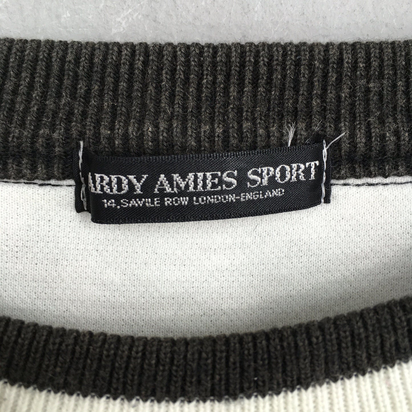 Hardy Amies Sport White Sweatshirt Medium