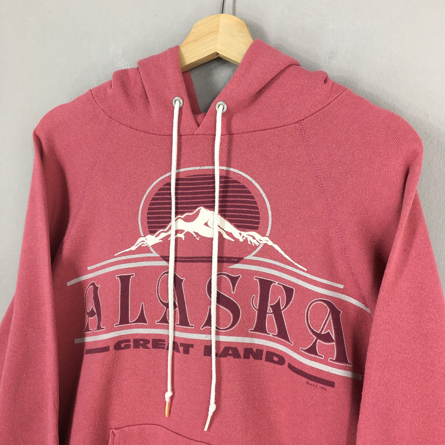 Alaska Usa Red Hoodie Sweater Medium