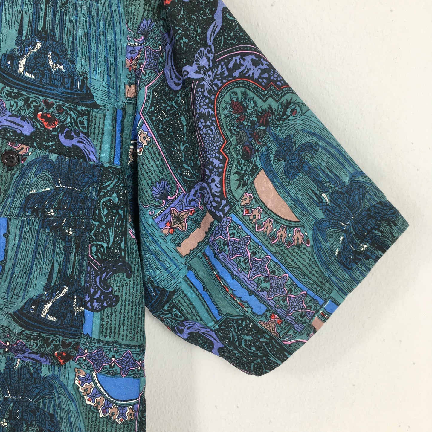 Abstract Fountain Blue Casual Silk Shirt Small