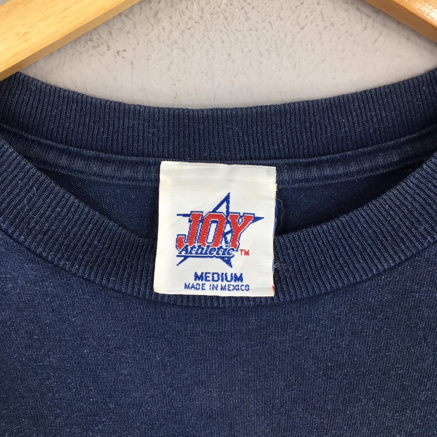 Vancouver Canucks NHL Blue T shirt Medium